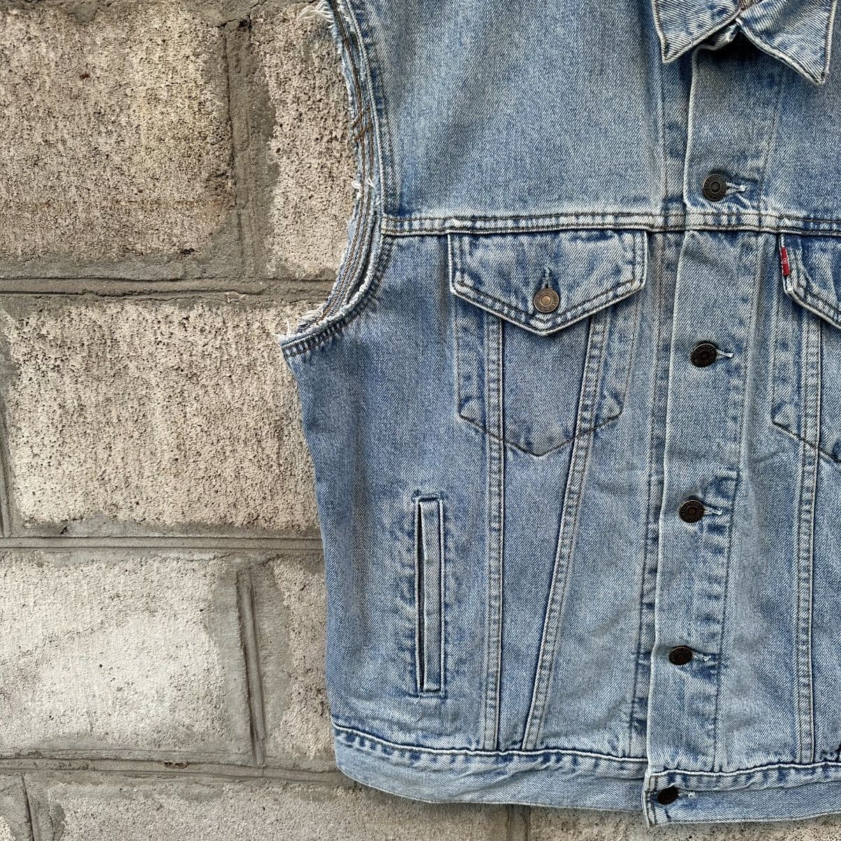 Levi's Vintage Clothing Vintage Levi’s 70503 Denim Vest Crazy Western 00s USA Size L Size US L / EU 52-54 / 3 - 3 Thumbnail