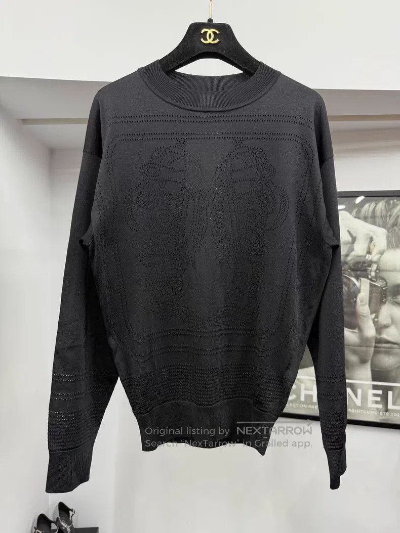 Hermes Hermes Grand Occasion Saddle Cutout Pattern Silk Crew Neck Size XS / US 0-2 / IT 36-38 - 1 Thumbnail