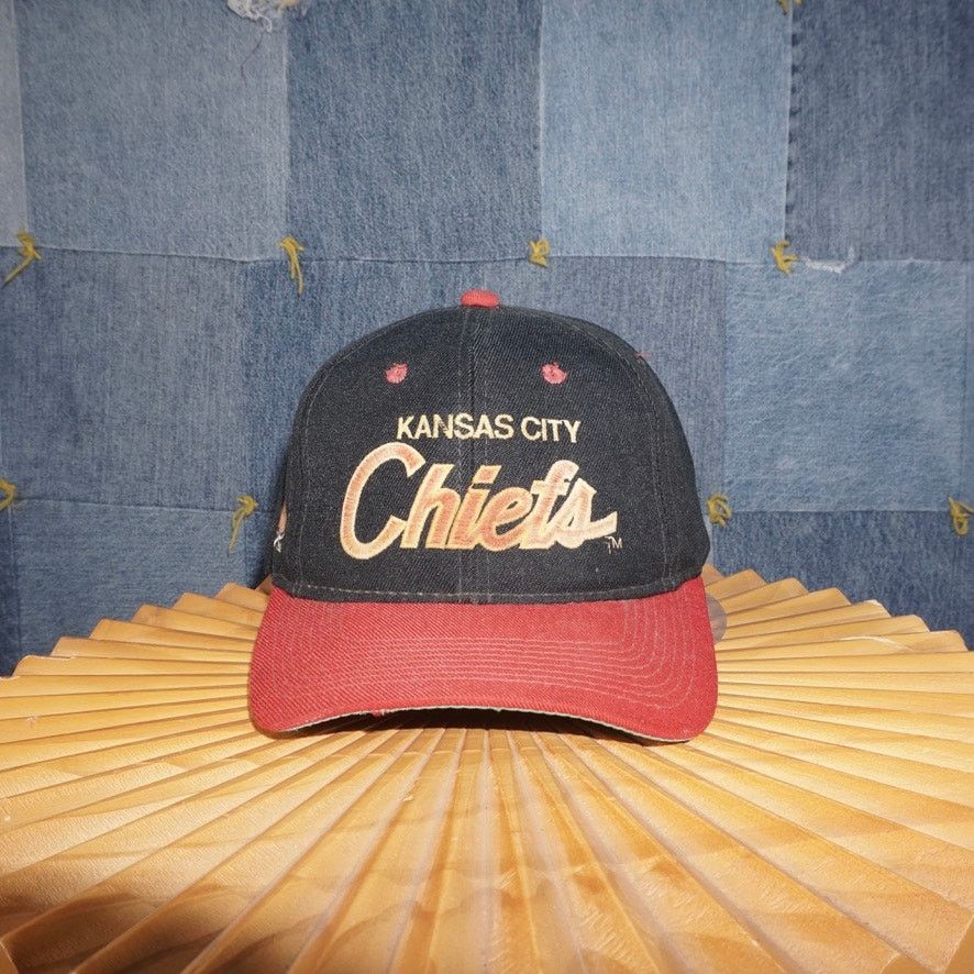 NFL OSFA- Vintage Y2K Kansas City Chiefs NFL embroider 1990s hat Size ONE SIZE - 1 Thumbnail