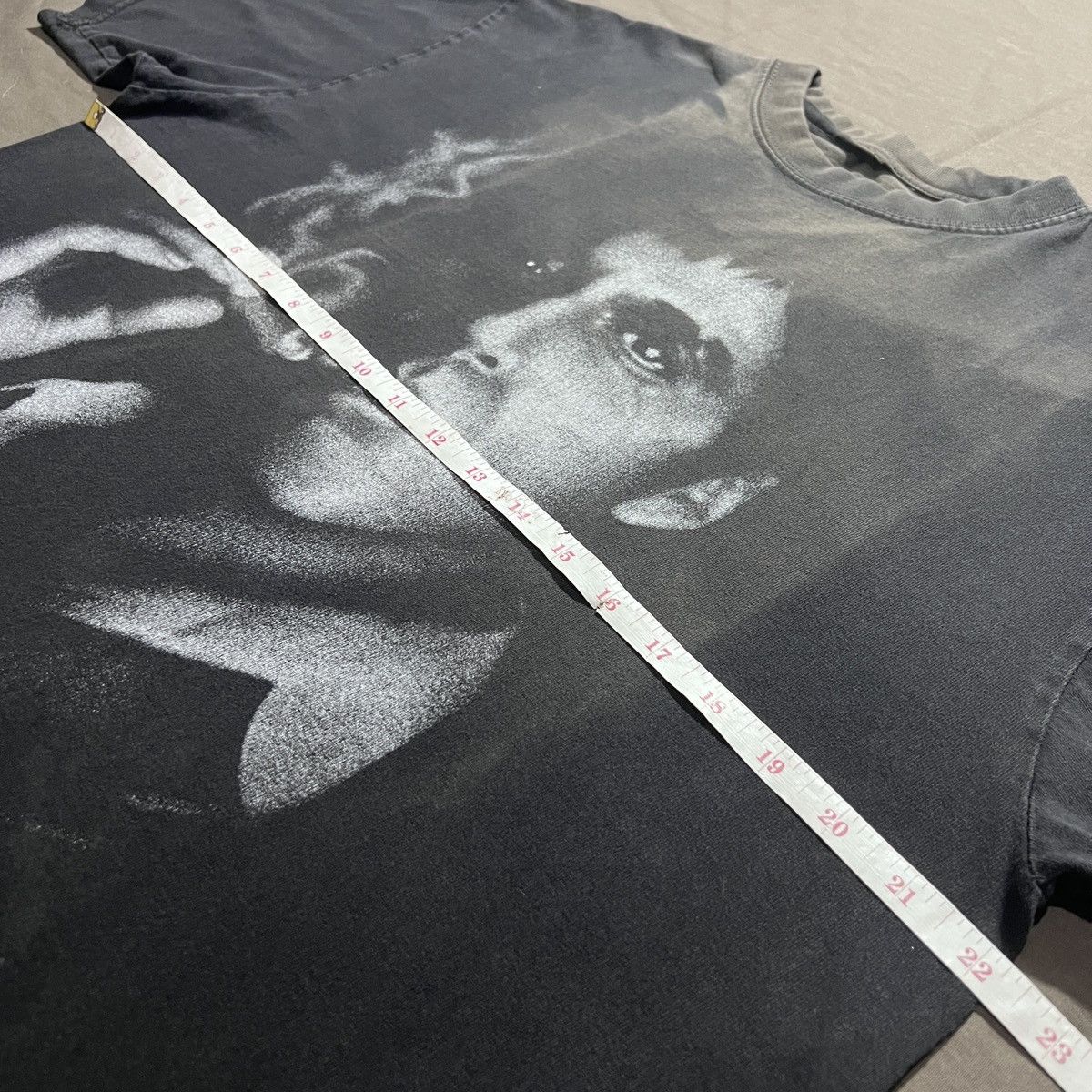 Vintage Vintage Y2K Scarface Tony Montana. movie Tee Thrashed Faded Size US L / EU 52-54 / 3 - 9 Thumbnail