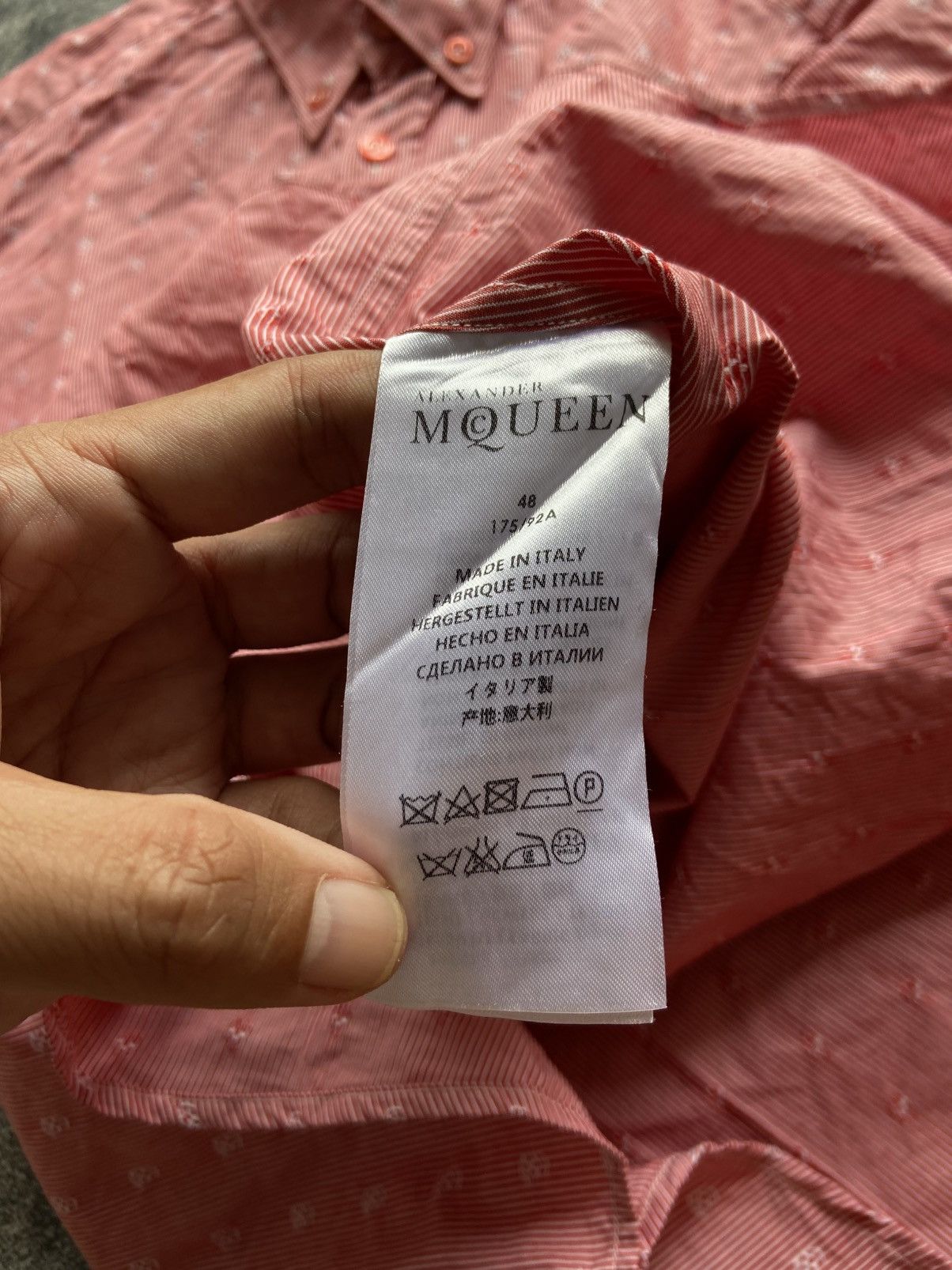 Alexander McQueen Alexander McQueen Skull Pink Pattern Shirt Short Sleeve Size US M / EU 48-50 / 2 - 9 Thumbnail