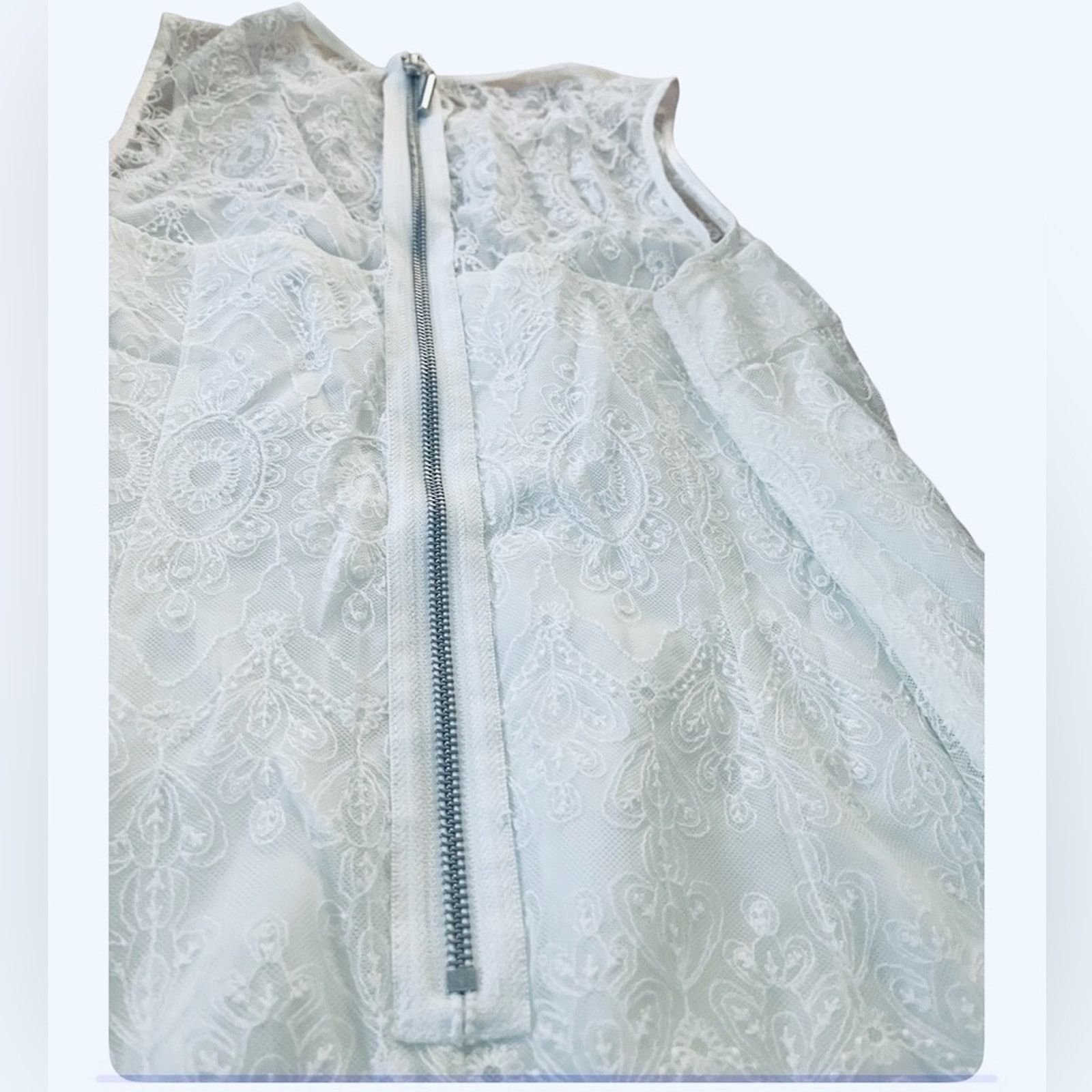 The Unbranded Brand Kensie fully lined lace mini dress, size Large Size L / US 10 / IT 46 - 3 Thumbnail