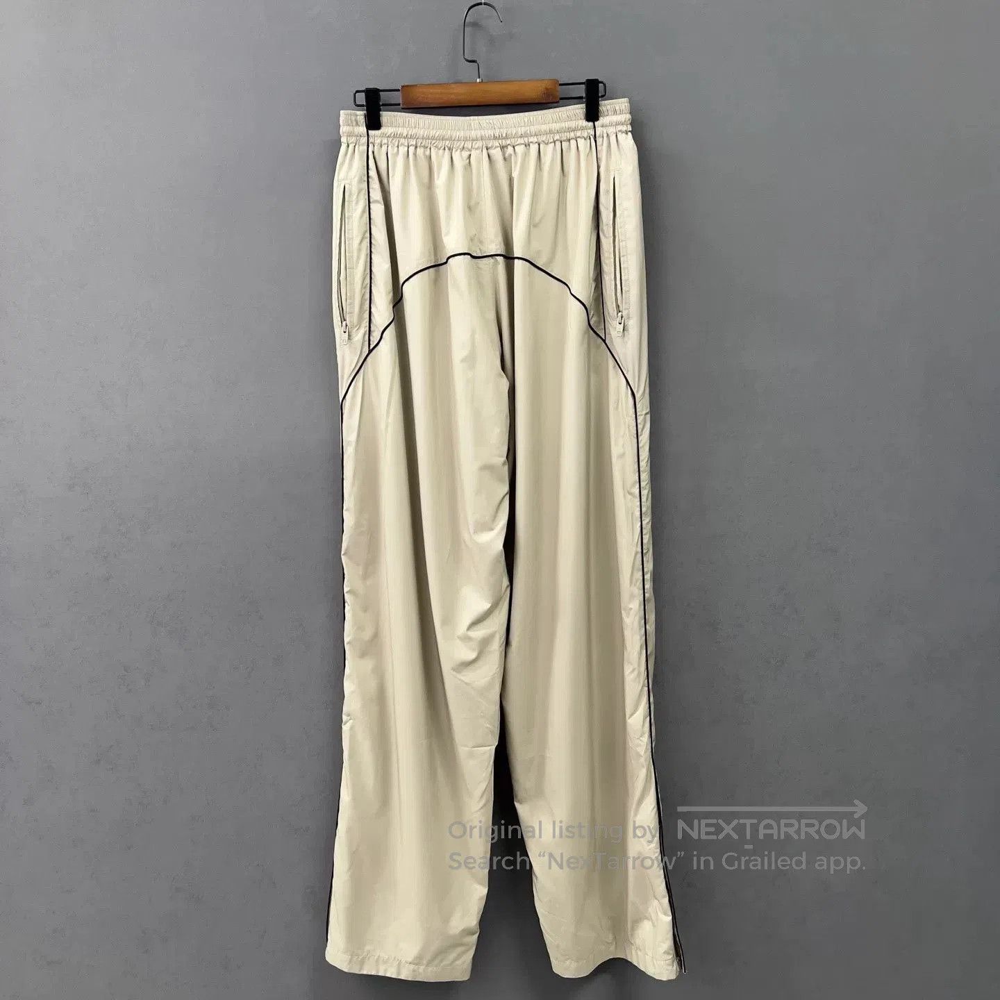 Balenciaga Balenciaga Wide-Leg Embroidered Sweatpants. Size US 28 / EU 44 - 1 Thumbnail