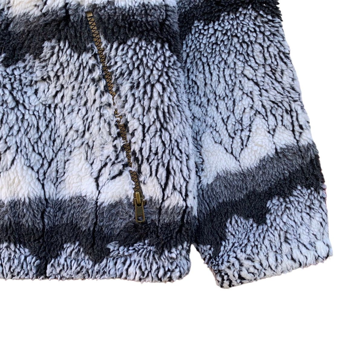 Vintage VINTAGE 90s TSUNAMI FOREST TREE GRAPHIC OUTDOOR FLEECE Size US L / EU 52-54 / 3 - 7 Thumbnail