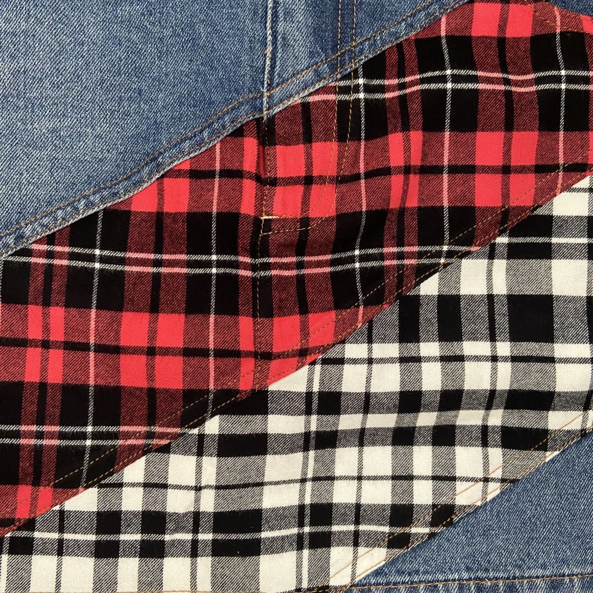 Alice + Olivia NWT Alice + Olivia Plaid Denim Mini Skirt Size 27 Size 27" / US 4 / IT 40 - 4 Thumbnail