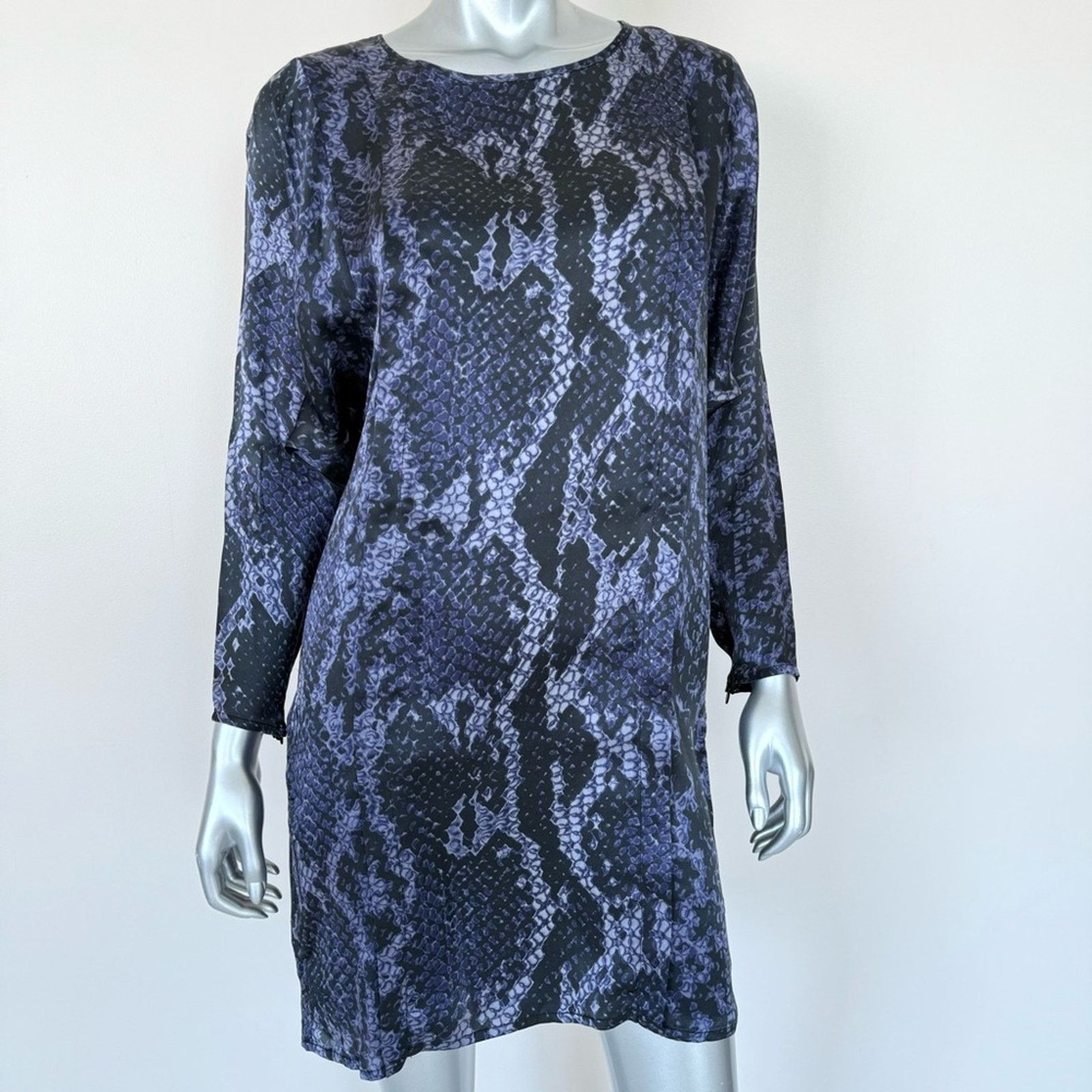 Other NWT!! CARACTERE women animal print silk dress size M 516$ Size M / US 6-8 / IT 42-44 - 1 Thumbnail