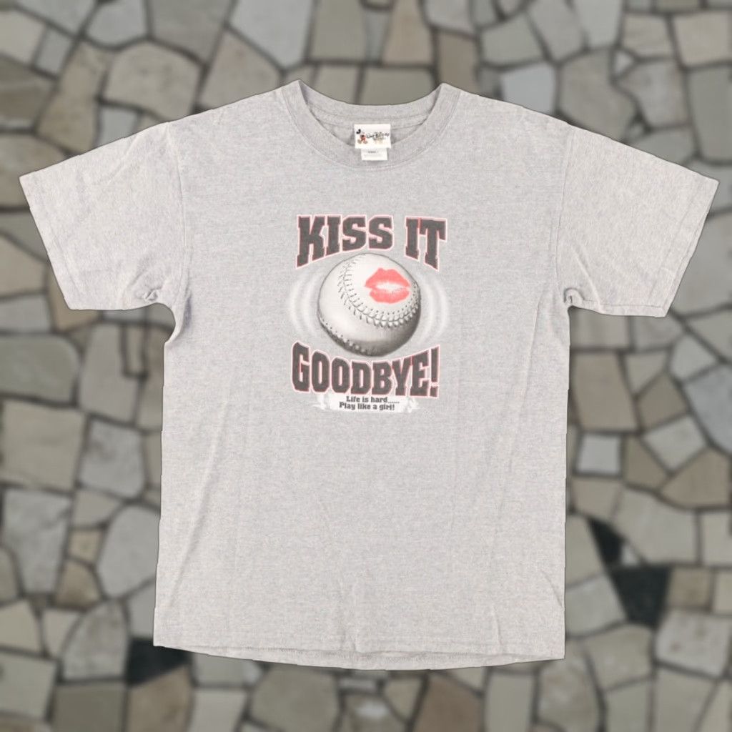 Disney VINTAGE Disney Kiss it Goodbye Play Like a Girl Solid T-Shirt Gray Men's S Size US S / EU 44-46 / 1 - 1 Thumbnail