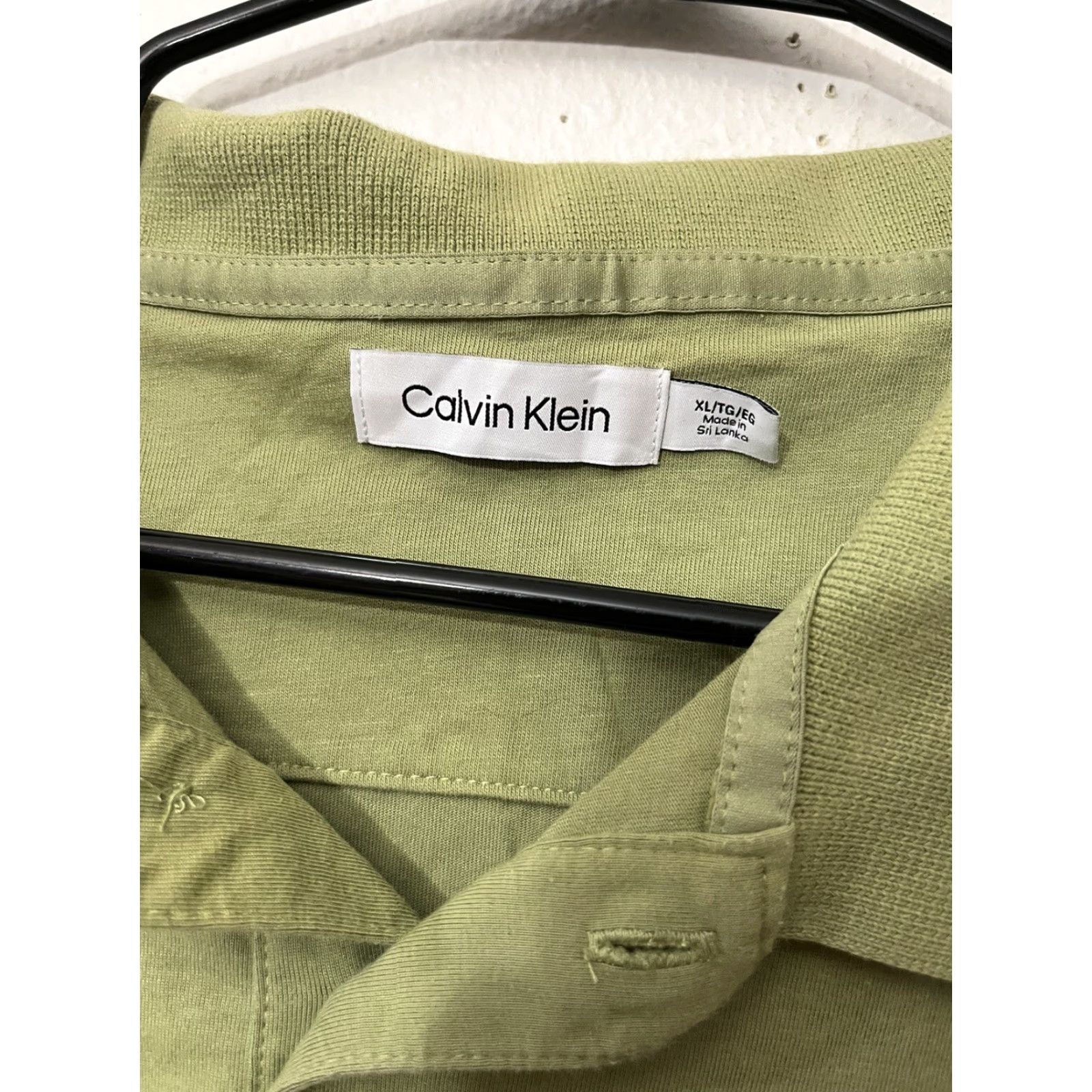 Calvin Klein CALVIN KLEIN MENS XLARGE GREEN STRIPED POLO SHIRT XL Size US XL / EU 56 / 4 - 2 Thumbnail