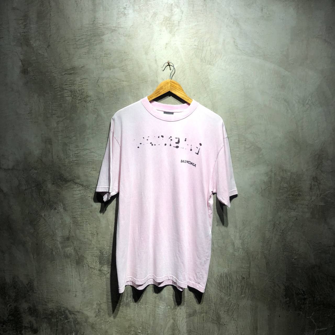 Balenciaga Balenciaga Graffiti Logo Tee Size US M / EU 48-50 / 2 - 4 Thumbnail
