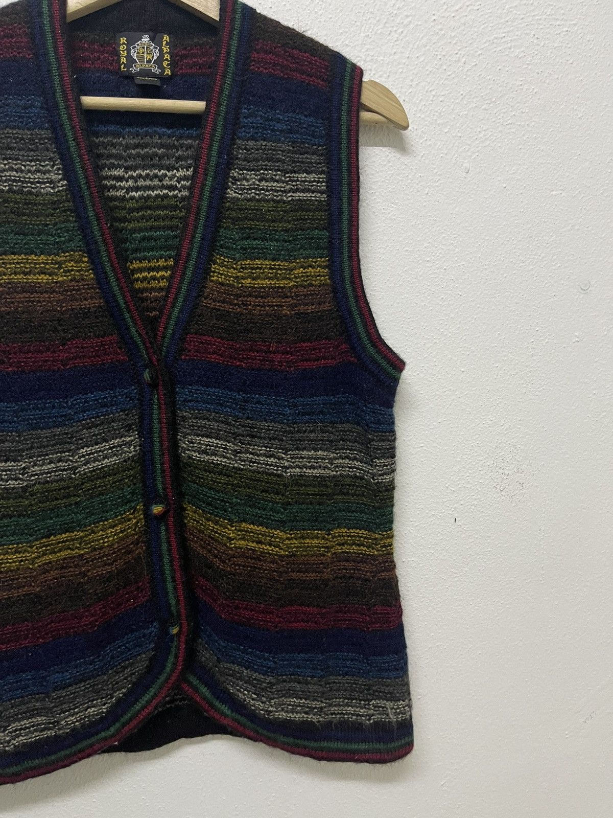 Vintage 1990s ROYAL ALPACA MULTICOLOUR KNIT BUTTON VEST RARE Size US S / EU 44-46 / 1 - 5 Thumbnail