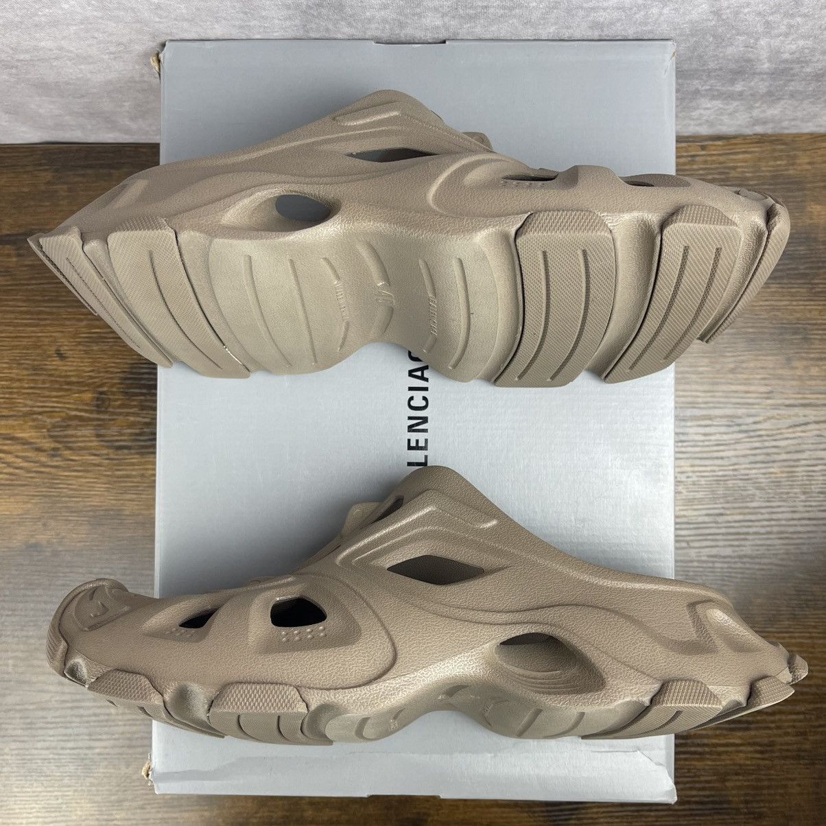 Balenciaga NEW Balenciaga HD Mule Dark Beige Mens Designer Slip-On Shoe Size US 12 / EU 45 - 3 Thumbnail