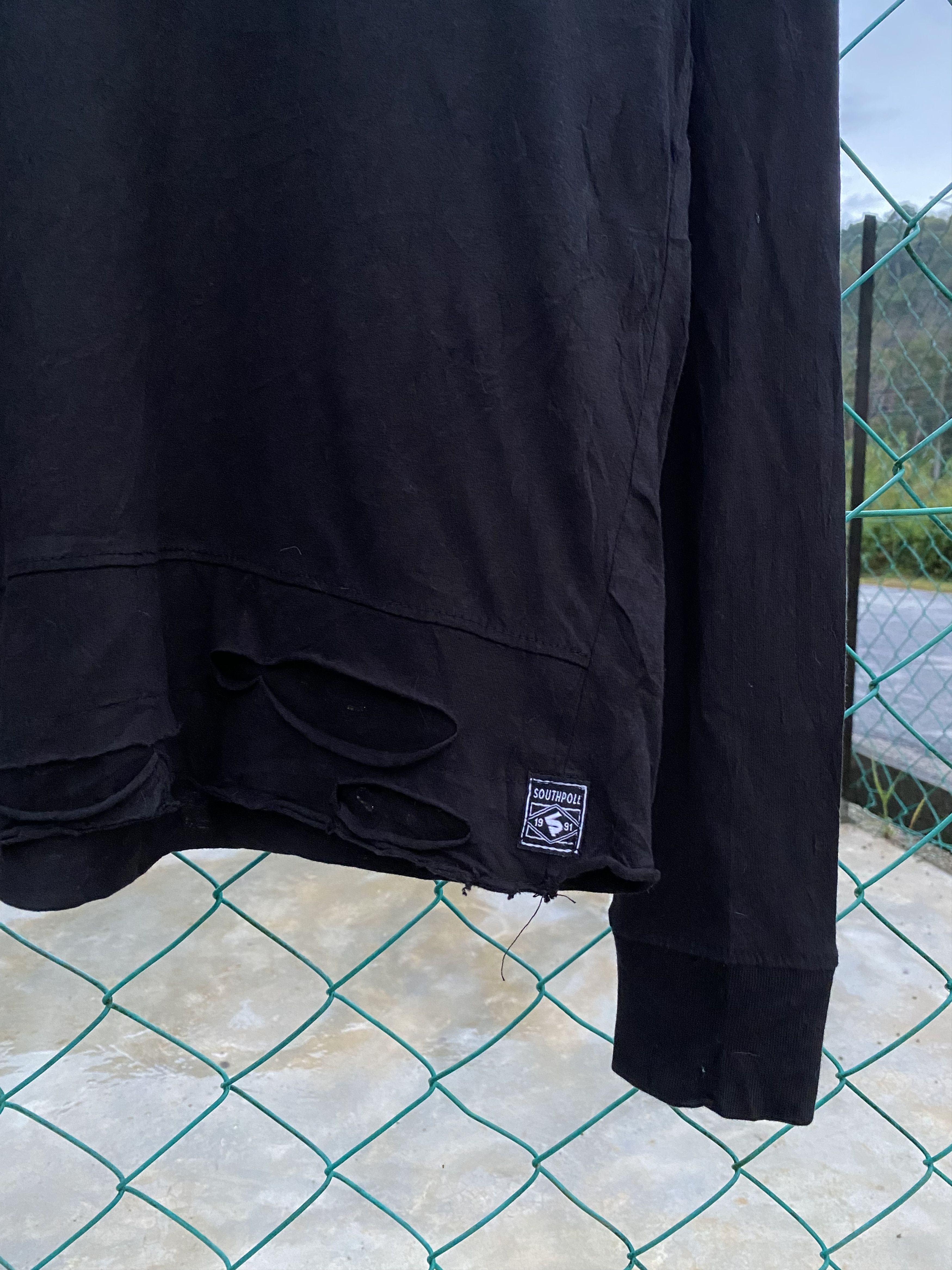 Southpole Southpole distressed punk style long sleeve tees Size US M / EU 48-50 / 2 - 7 Thumbnail