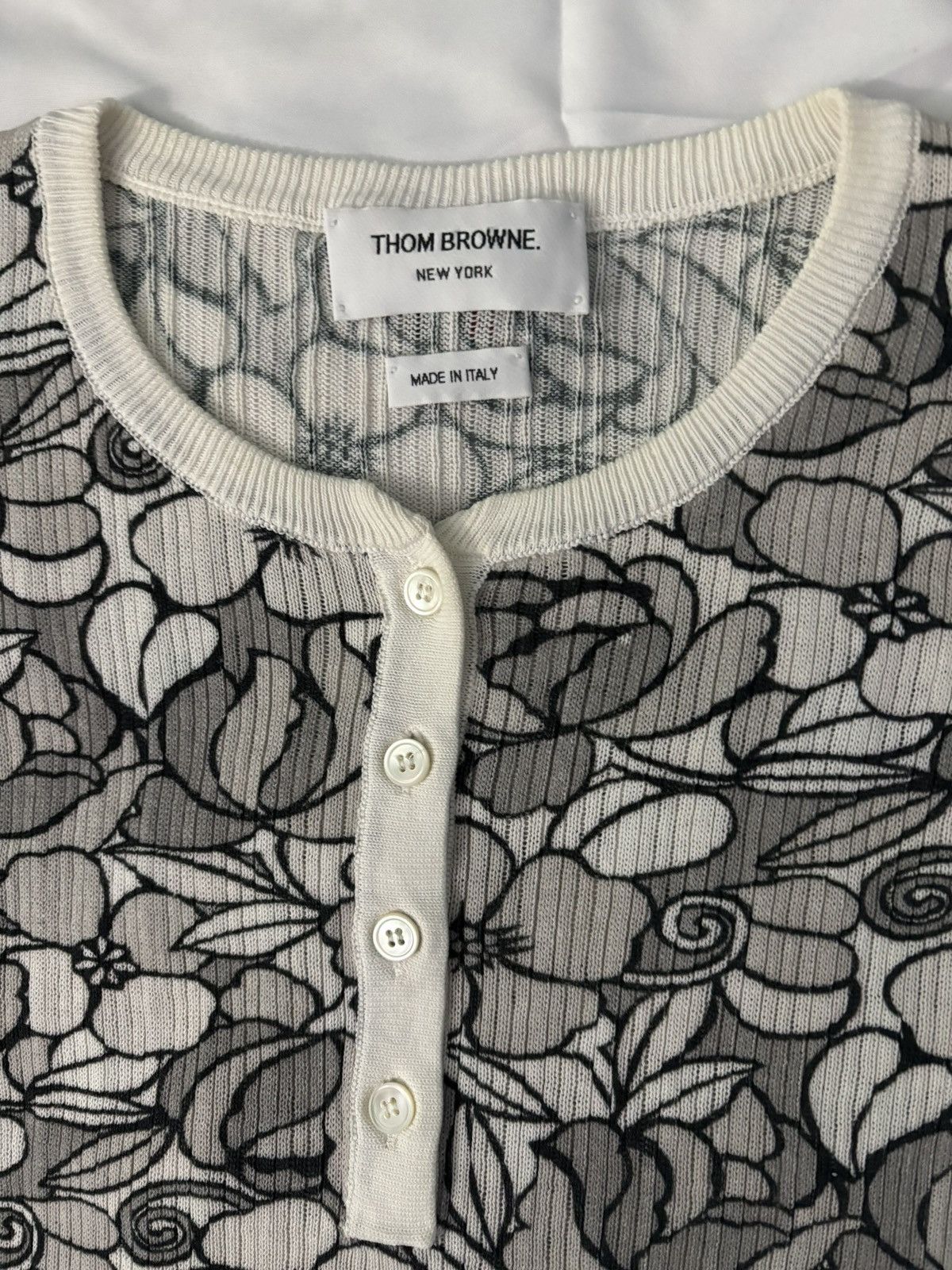 Thom Browne Thom Browne Floral V Neck Sleeveless Top Size M / US 6-8 / IT 42-44 - 2 Thumbnail