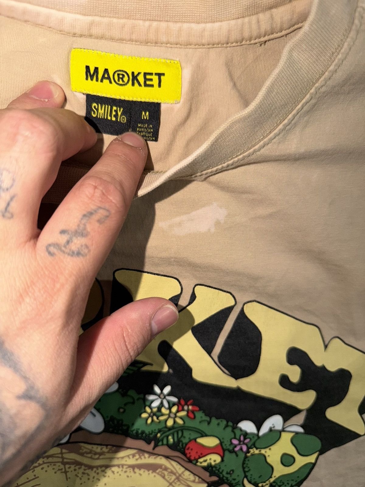 Market Chinatown Markey Smiley decomposition mushrooms t-shirt Size US M / EU 48-50 / 2 - 4 Thumbnail