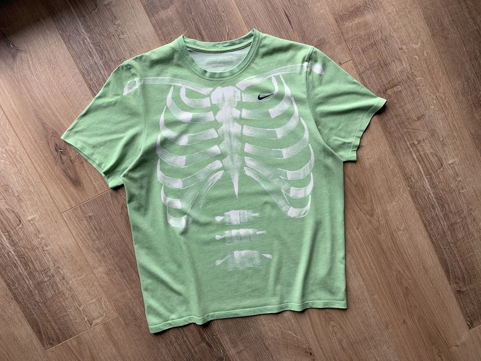 Nike Vintage Nike Skeleton big logo t-shirt Size US M / EU 48-50 / 2 - 2 Thumbnail