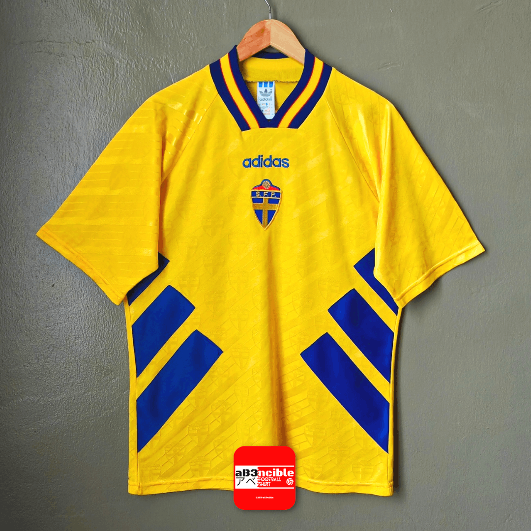 Adidas × Vintage SWEDEN HOME JERSEY FOOTBALL SHIRT 1994 Size US M / EU 48-50 / 2 - 1 Thumbnail