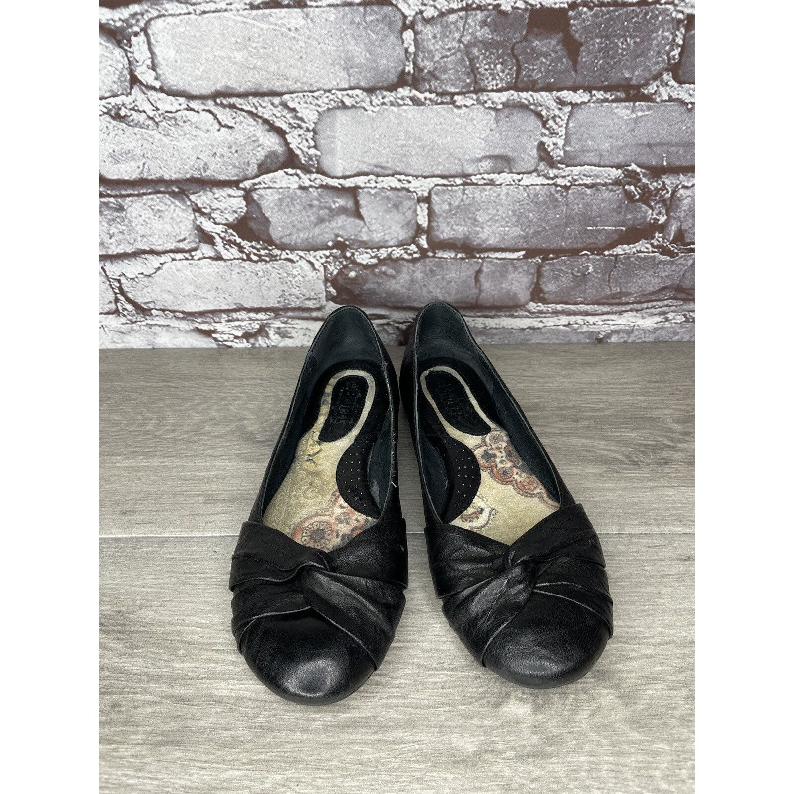 Born Born Lilly Black Leather Slip On Bow Ballet Flats Shoes Wome Size US 8 / IT 38 - 11 Thumbnail