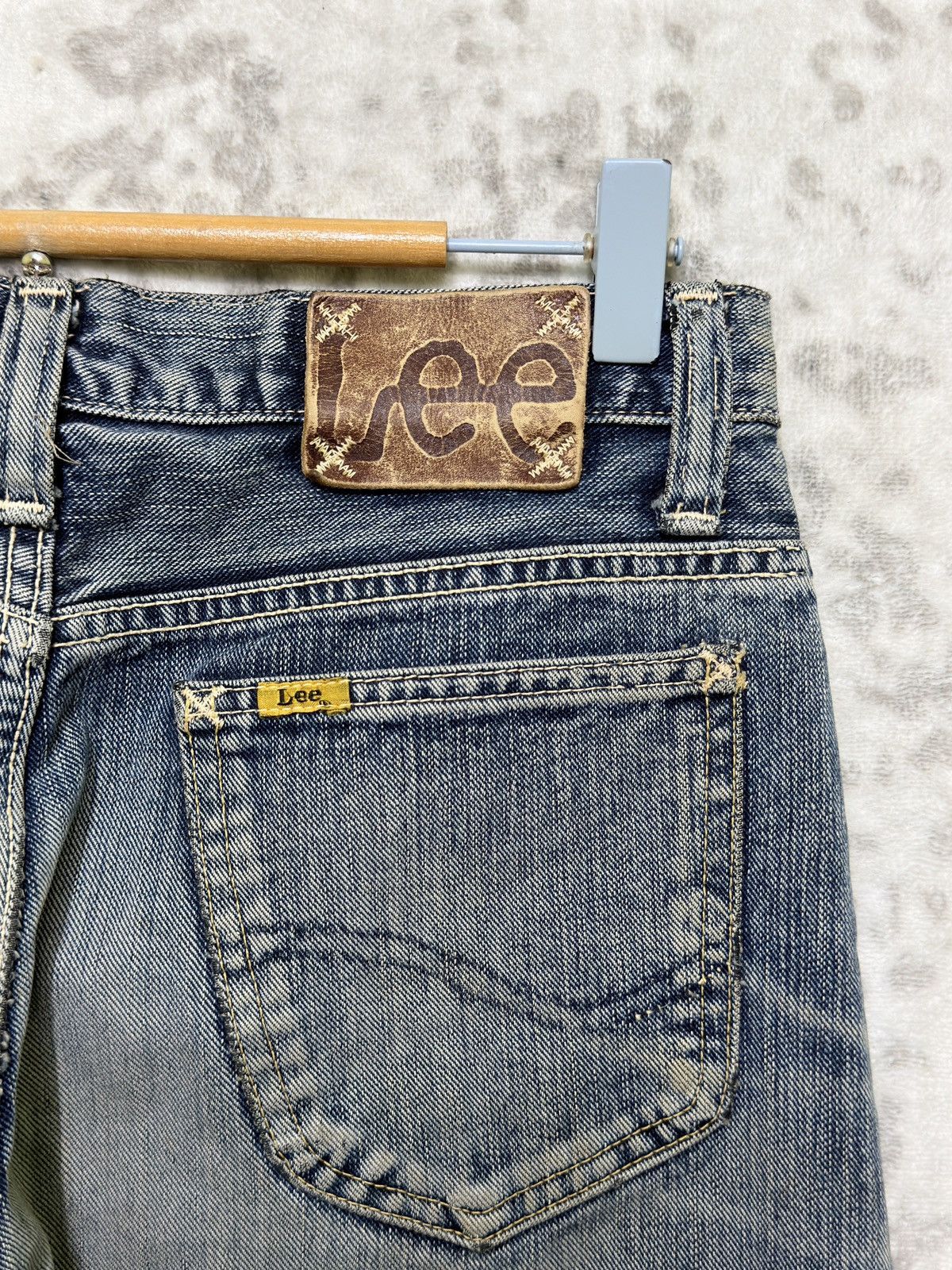 Vintage Vintage Lee Distressed Flare Bootcut Wiskered Denim Jeans Size US 29 - 14 Thumbnail