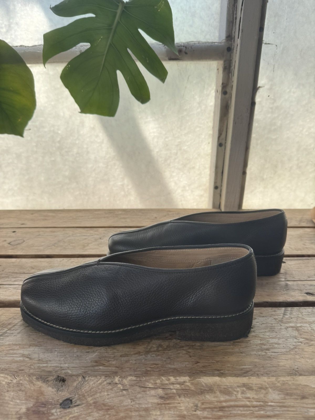 Crepe Sole Piped Slipper