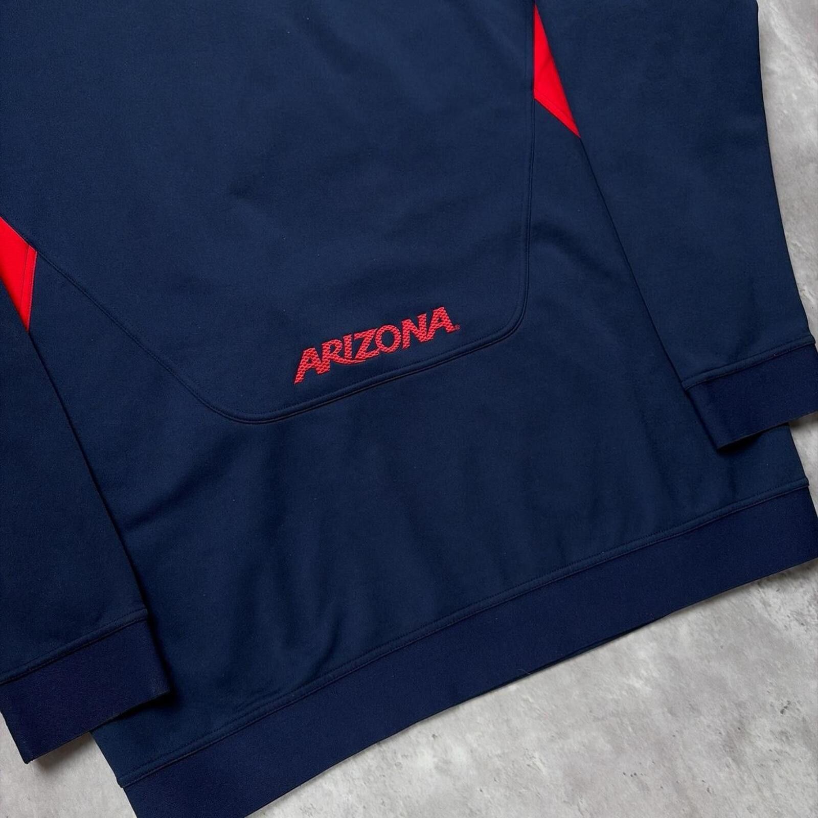 Nike Vintage Nike Team Middle Swoosh University Of Arizona Hoodie Size US L / EU 52-54 / 3 - 7 Thumbnail