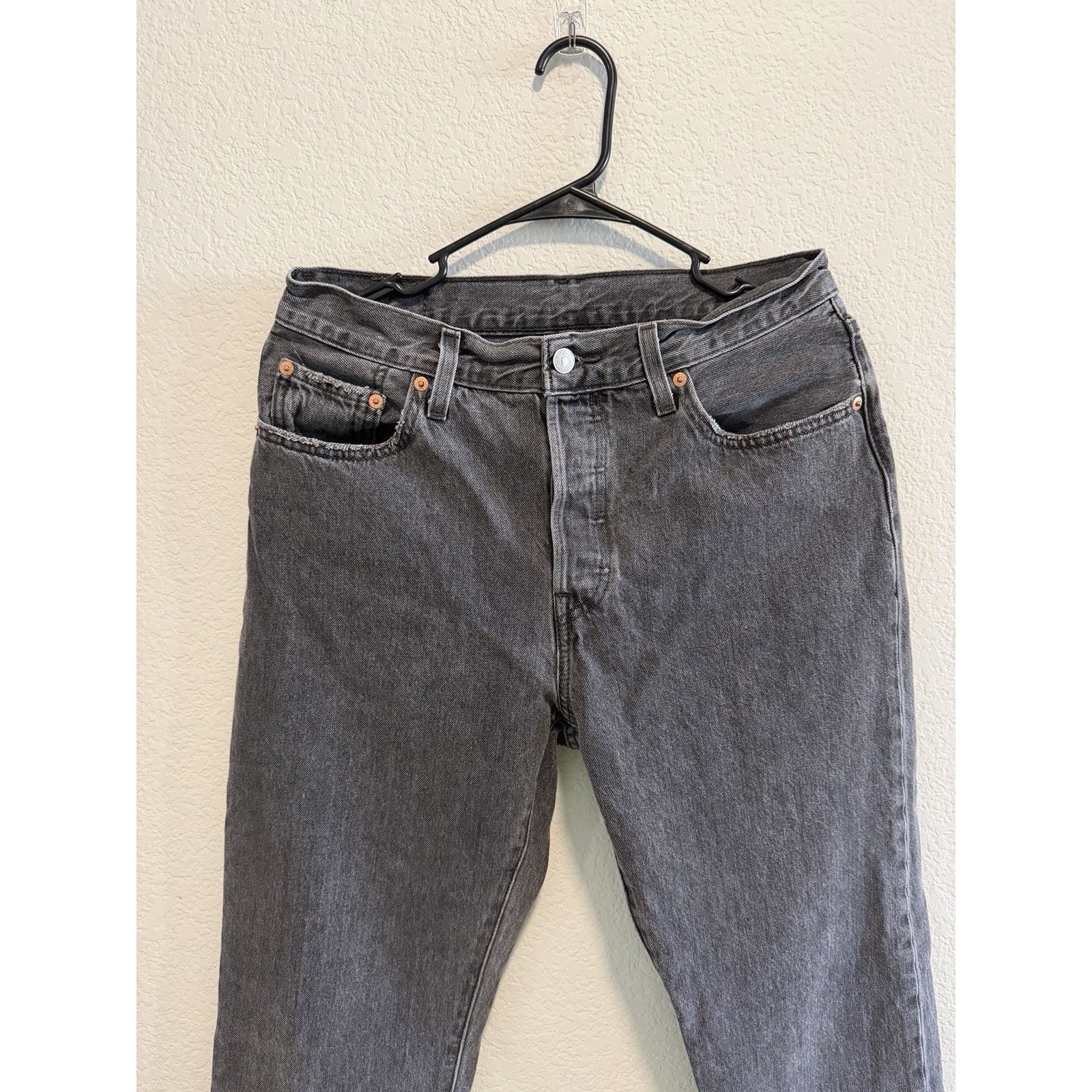 Levi's Levi’s 501 Jeans Mens 29x26 Gray Denim Button Fly Raw Hem Size US 29 - 5 Thumbnail
