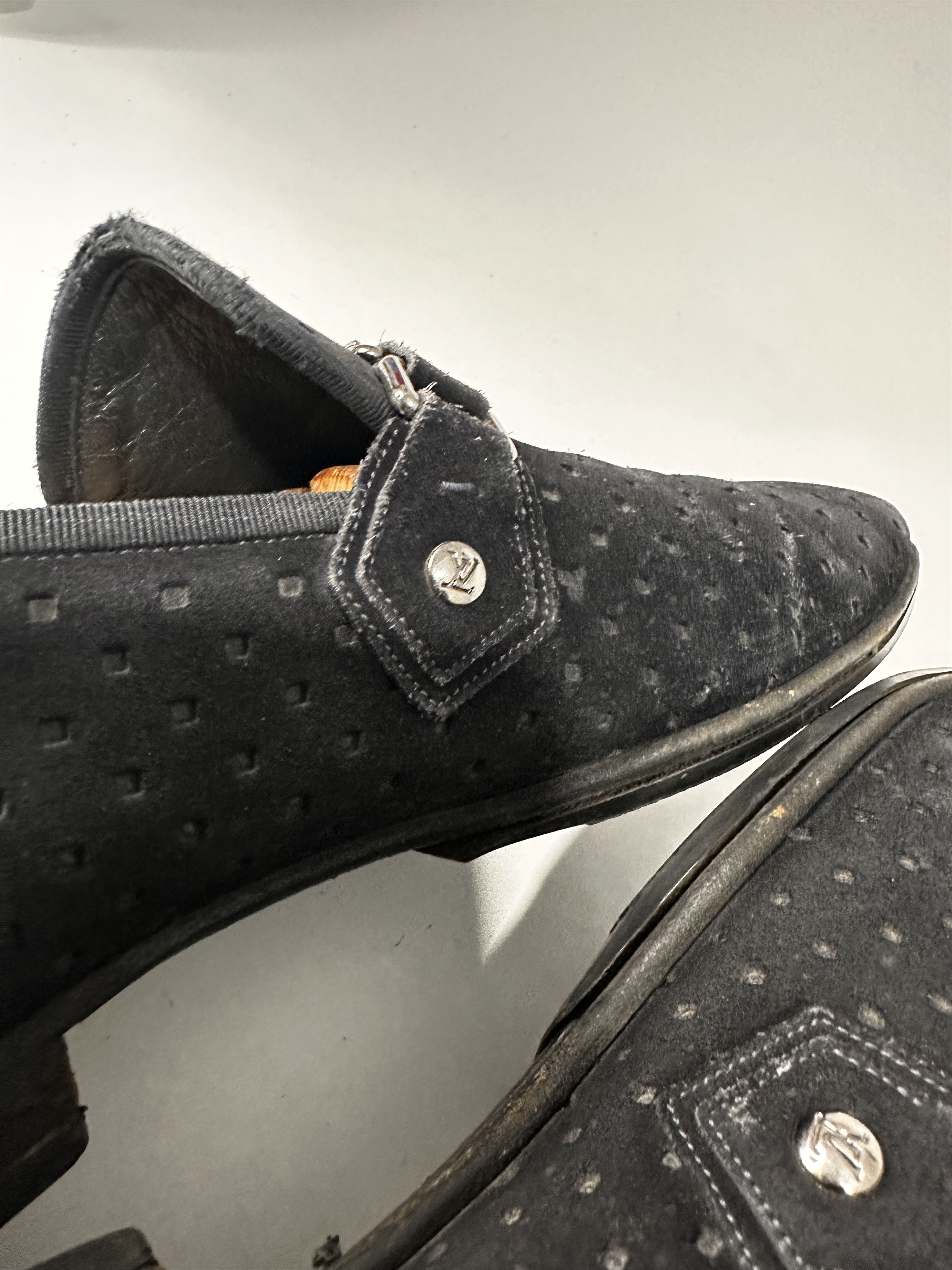Louis Vuitton Louis Vuitton Montaigne Black Velvet Logo Loafer Size 8.5Uk. Size US 8.5 / EU 41-42 - 8 Thumbnail