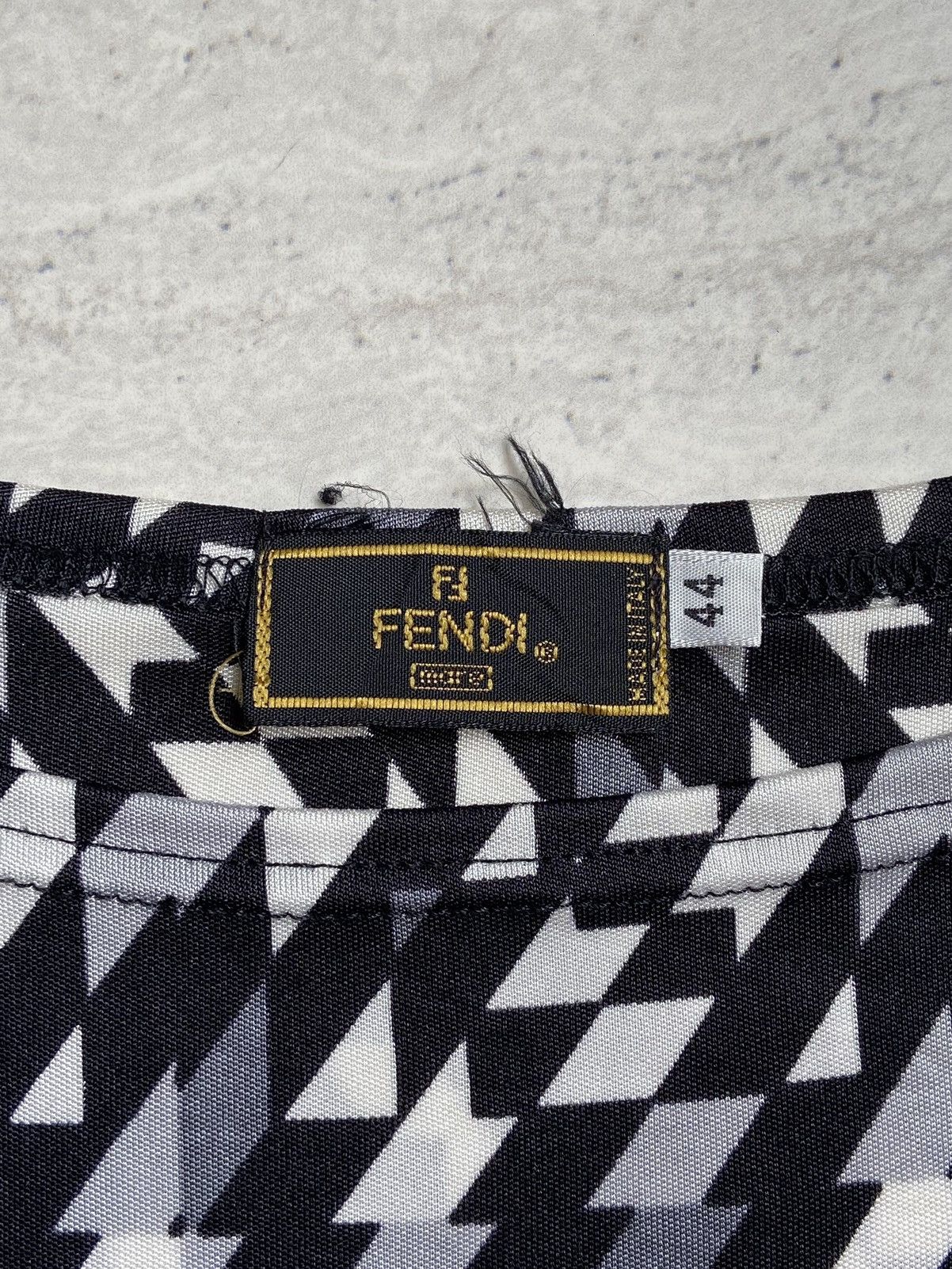 Fendi FENDI Motive T-shirt Size US XXS / EU 40 - 11 Thumbnail