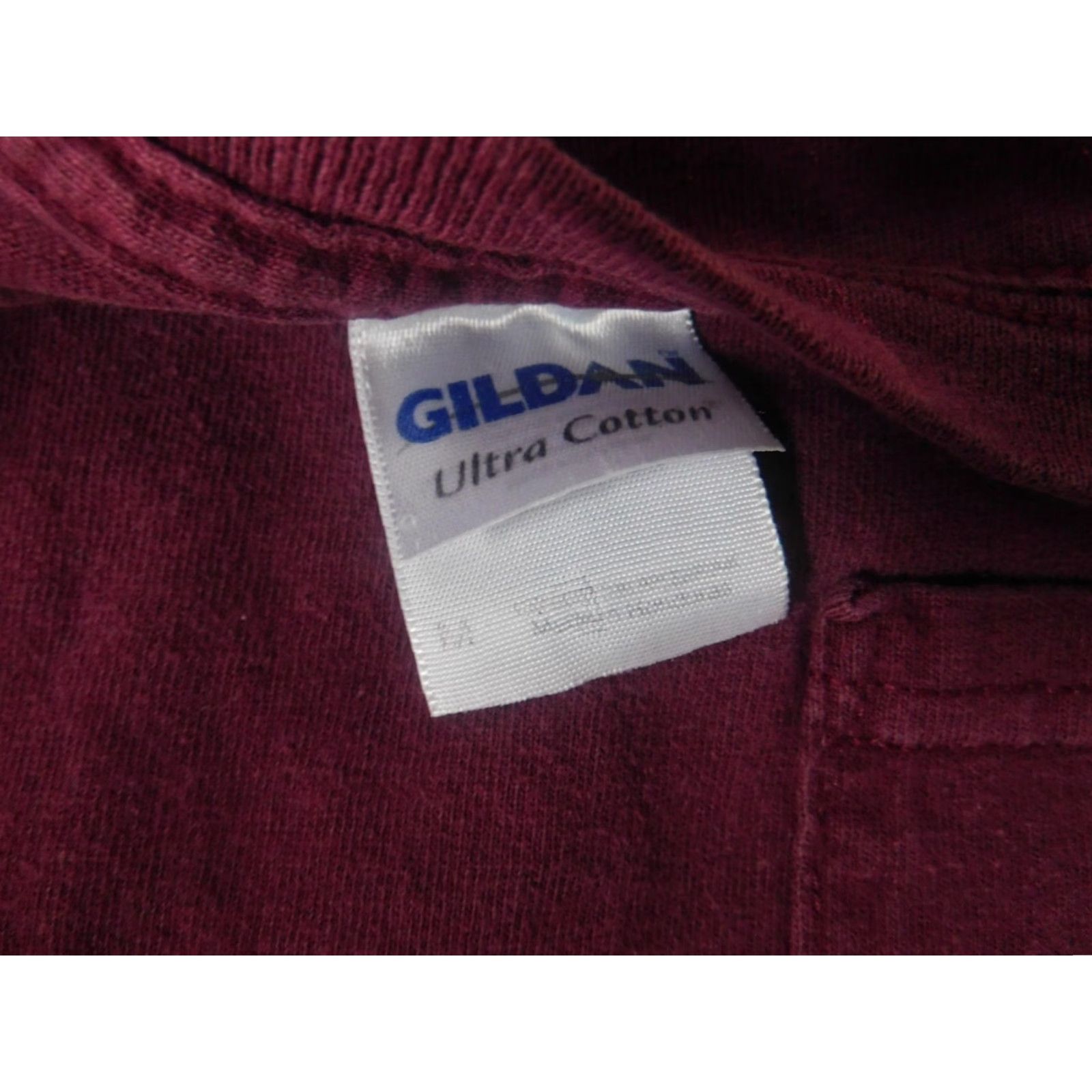 Gildan Gildan Shirt Mens Medium Burgundy Colorful Modern Crew Neck Cotton Blend Polyester Button T-Shirt Short Sleeve Zeta Tau Alpha Reg Size US M / EU 48-50 / 2 - 6 Thumbnail