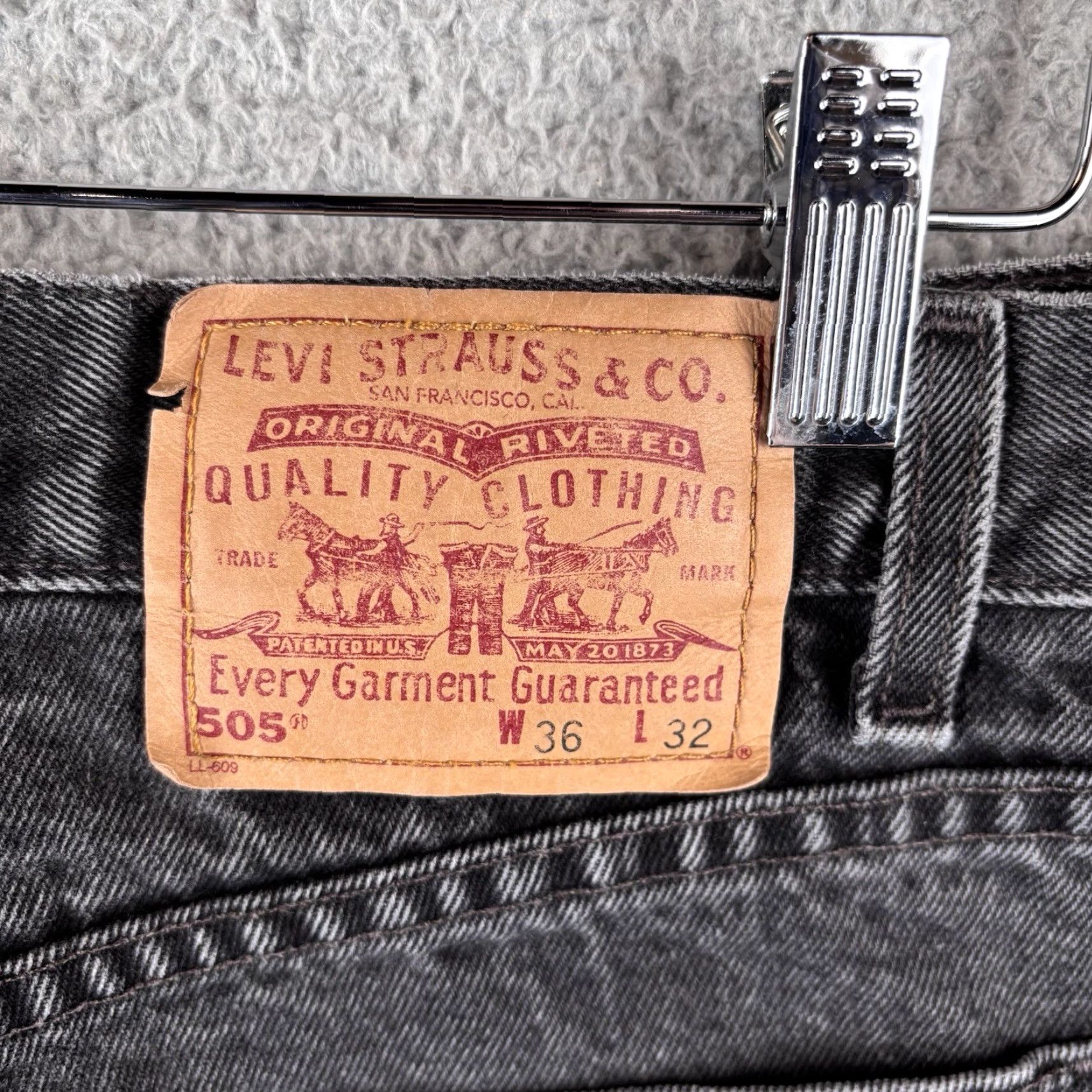 Levi's VINTAGE Levi's 505 Jeans Mens 36x32 Black Regular Fit Straight Denim USA 90s Mens Size US 36 / EU 52 - 6 Thumbnail