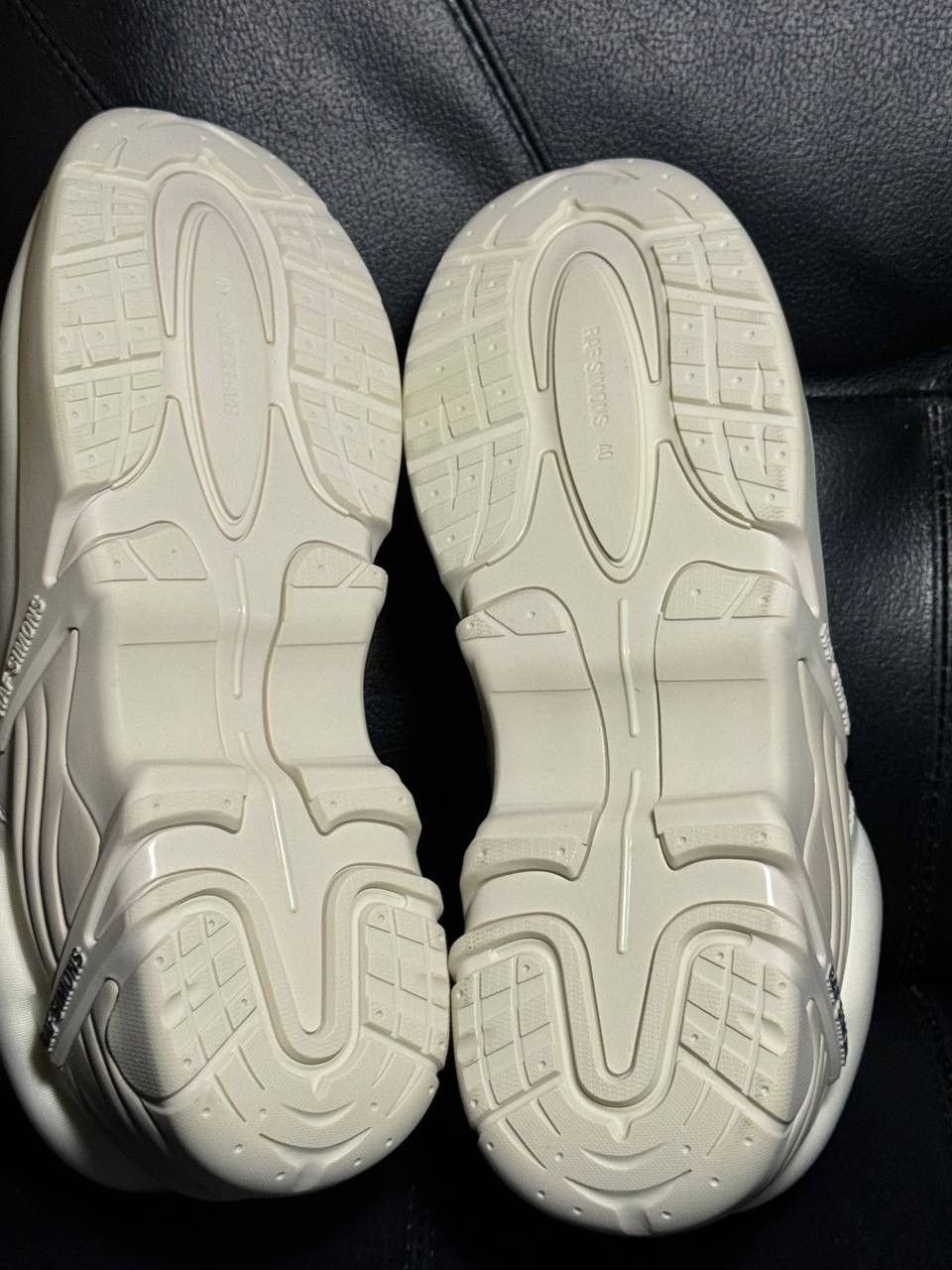 Raf Simons Raf Simons Antei White Black Size US 7 / EU 40 - 9 Thumbnail
