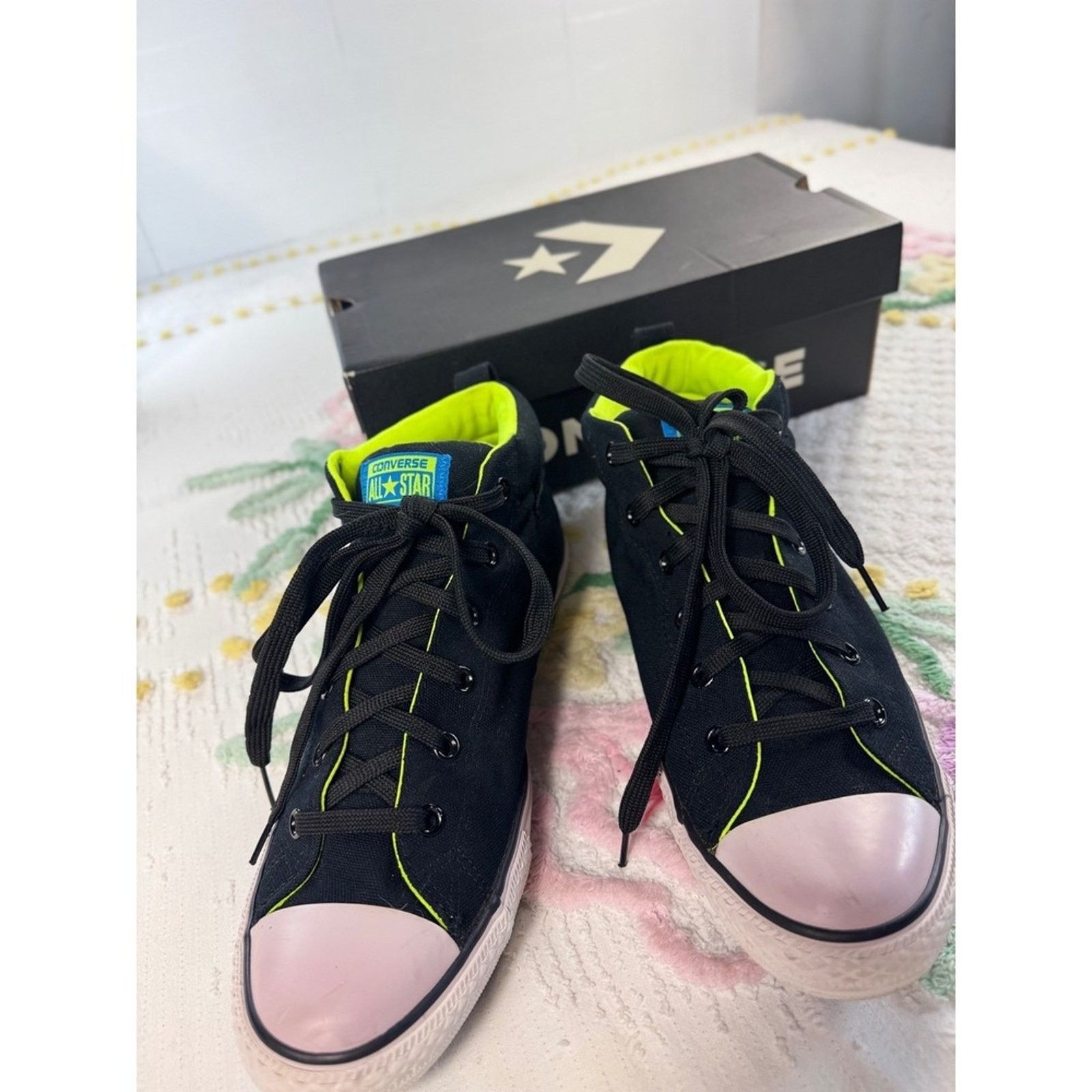 Converse Converse Chuck Taylor All Star Street Mid Black Neon MEN 11 Size US 11 / EU 44 - 3 Thumbnail