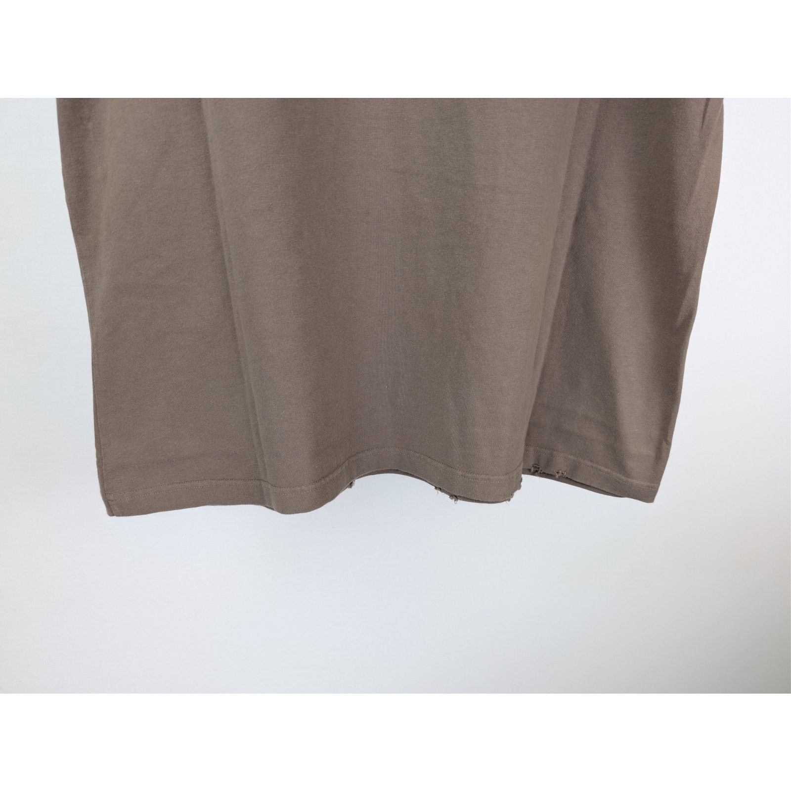 Balenciaga o1rshd1 Metal Print Vintage Jersey Oversized T-Shirt Taupe Size US M / EU 48-50 / 2 - 12 Thumbnail