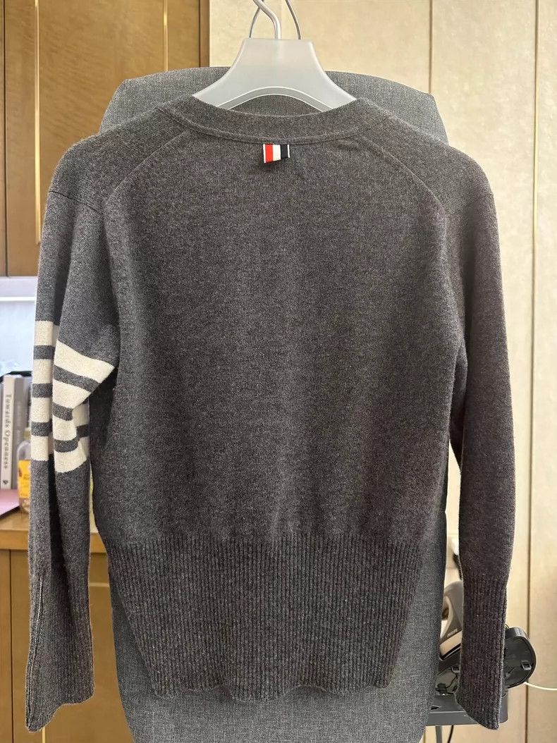 Thom Browne Thom Browne Classic cashmere cardigan Size US S / EU 44-46 / 1 - 2 Thumbnail