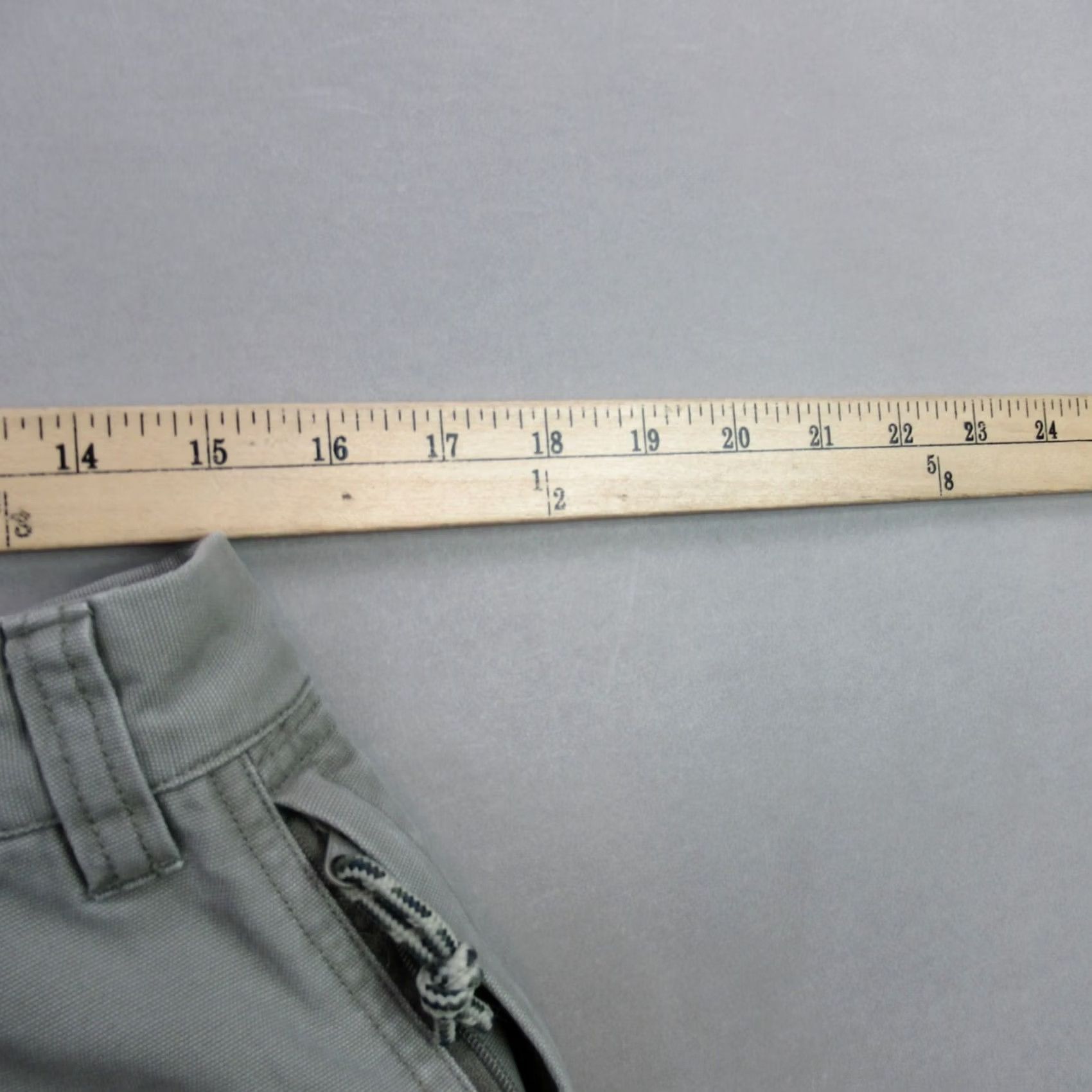 Vintage Columbia Pants Mens 32 Cargo Hiking Straight Fit Gray Casual Pockets Size US 32 / EU 48 - 7 Thumbnail