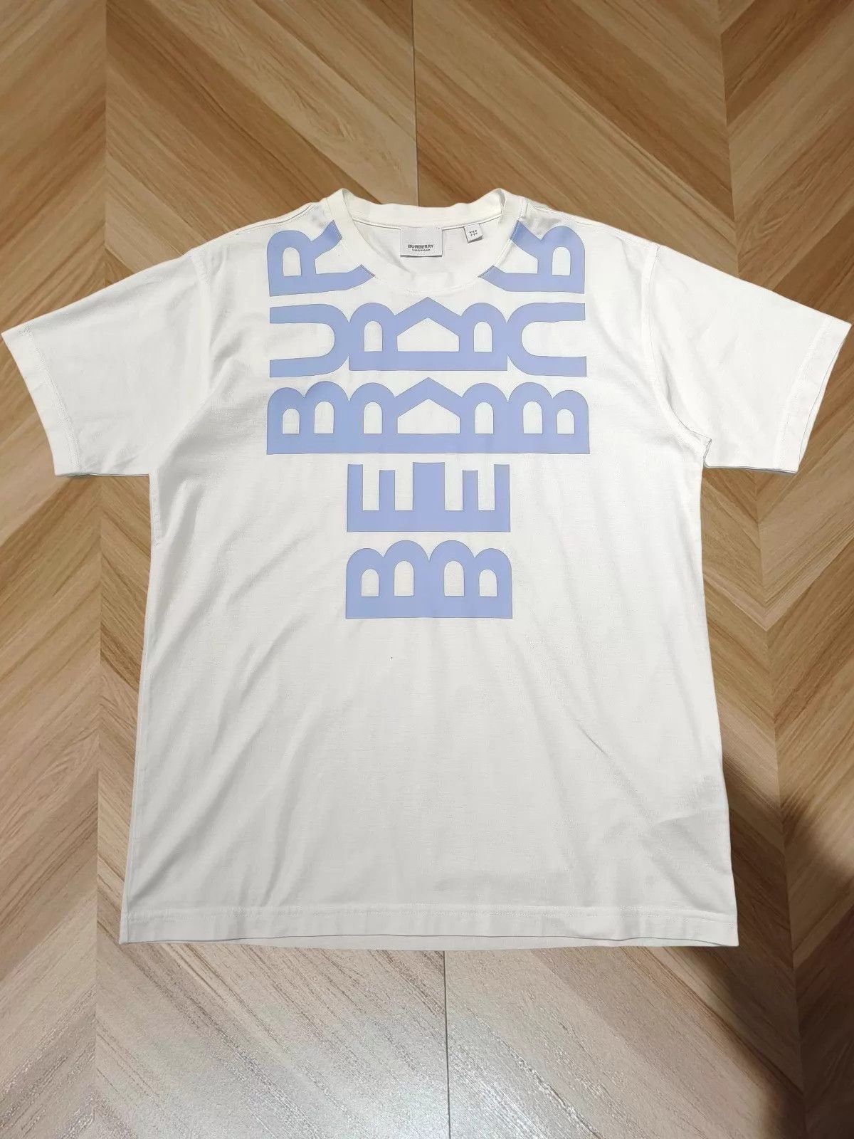 Burberry Burberry Classic Basic Tee 99 New XXS (Fits S) Size US XXS / EU 40 - 1 Thumbnail