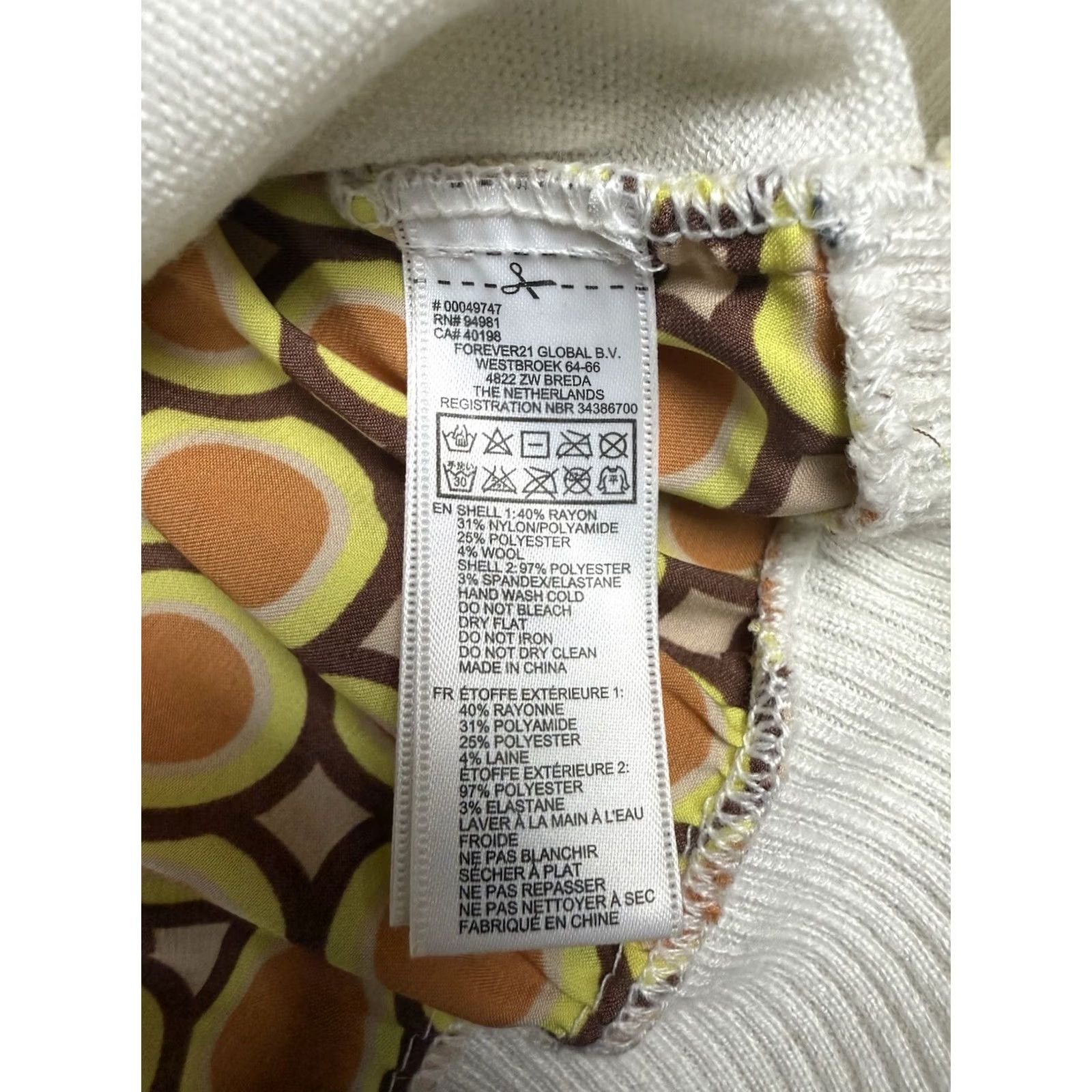 Forever 21 FOREVER 21 Women’s Medium White Lightweight Sweater 70s 60s Back Panel Size M / US 6-8 / IT 42-44 - 5 Thumbnail