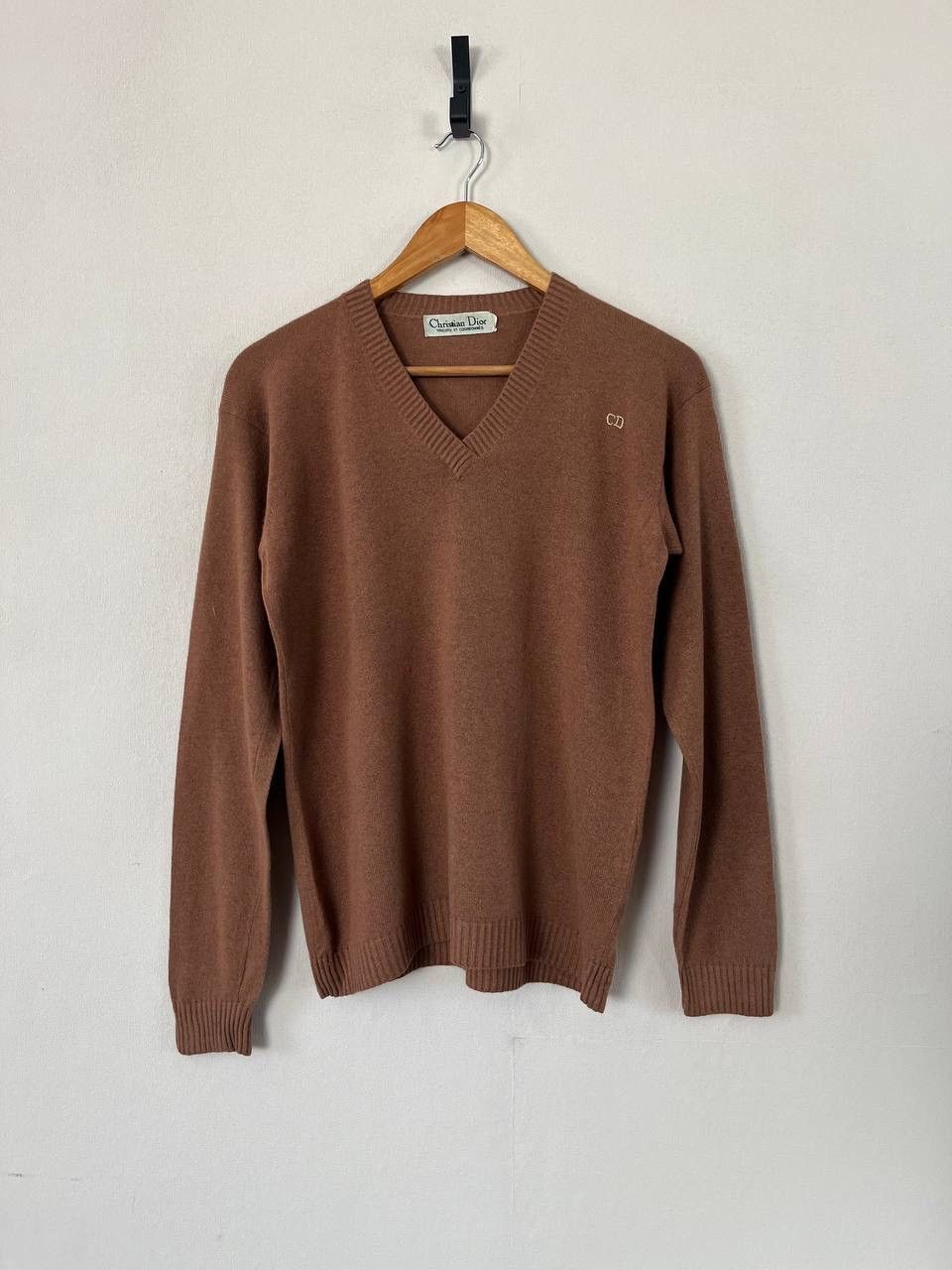 Christian Dior Monsieur Christian Dior Brown Cashmere V-Neck Logo Pullover Sweater Size US S / EU 44-46 / 1 - 1 Thumbnail