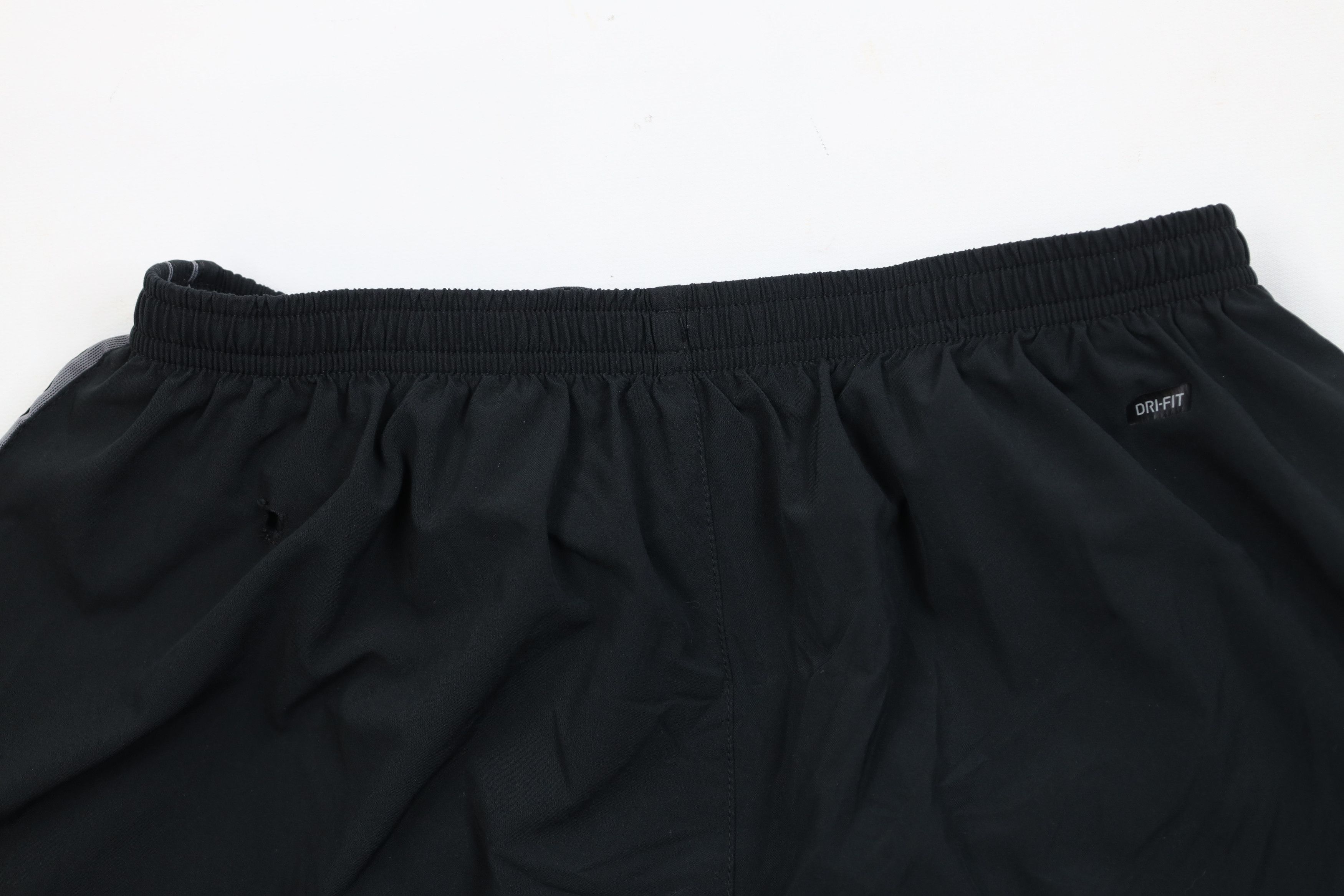 Nike Vintage Nike Scott Mini Swoosh Lined Above Knee Shorts Black Size US 34 / EU 50 - 10 Thumbnail