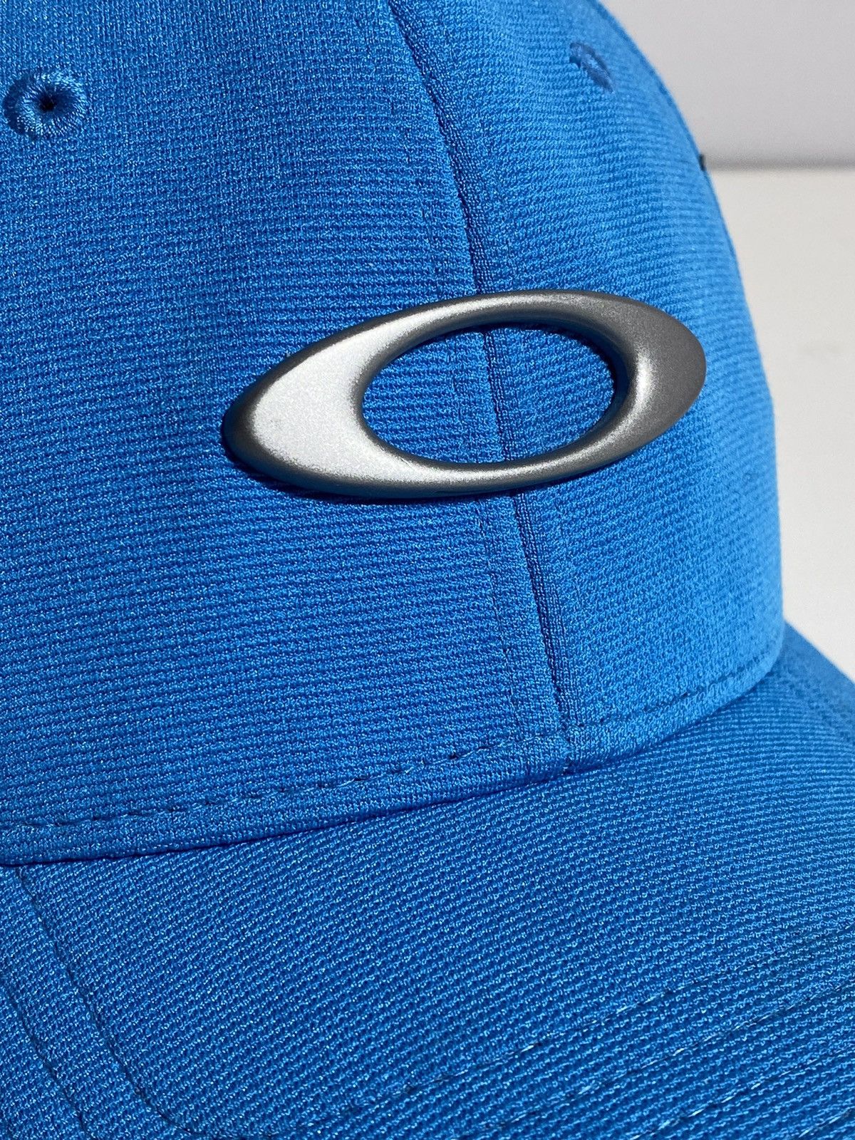 Oakley 🔥Y2K OAKLEY METAL ICON FLEX FIT CAP BLUE RARE GORPCORE STYLE Size ONE SIZE - 3 Thumbnail