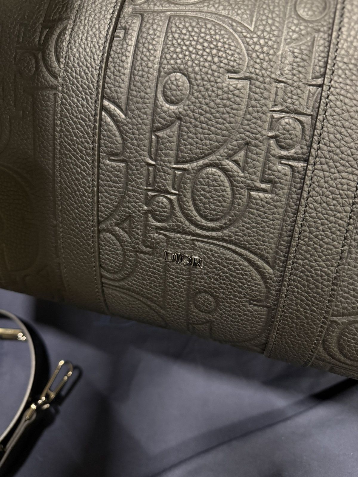 Dior Dior Gravity Leather Duffle Bag NEW 4500$ Size ONE SIZE - 4 Thumbnail
