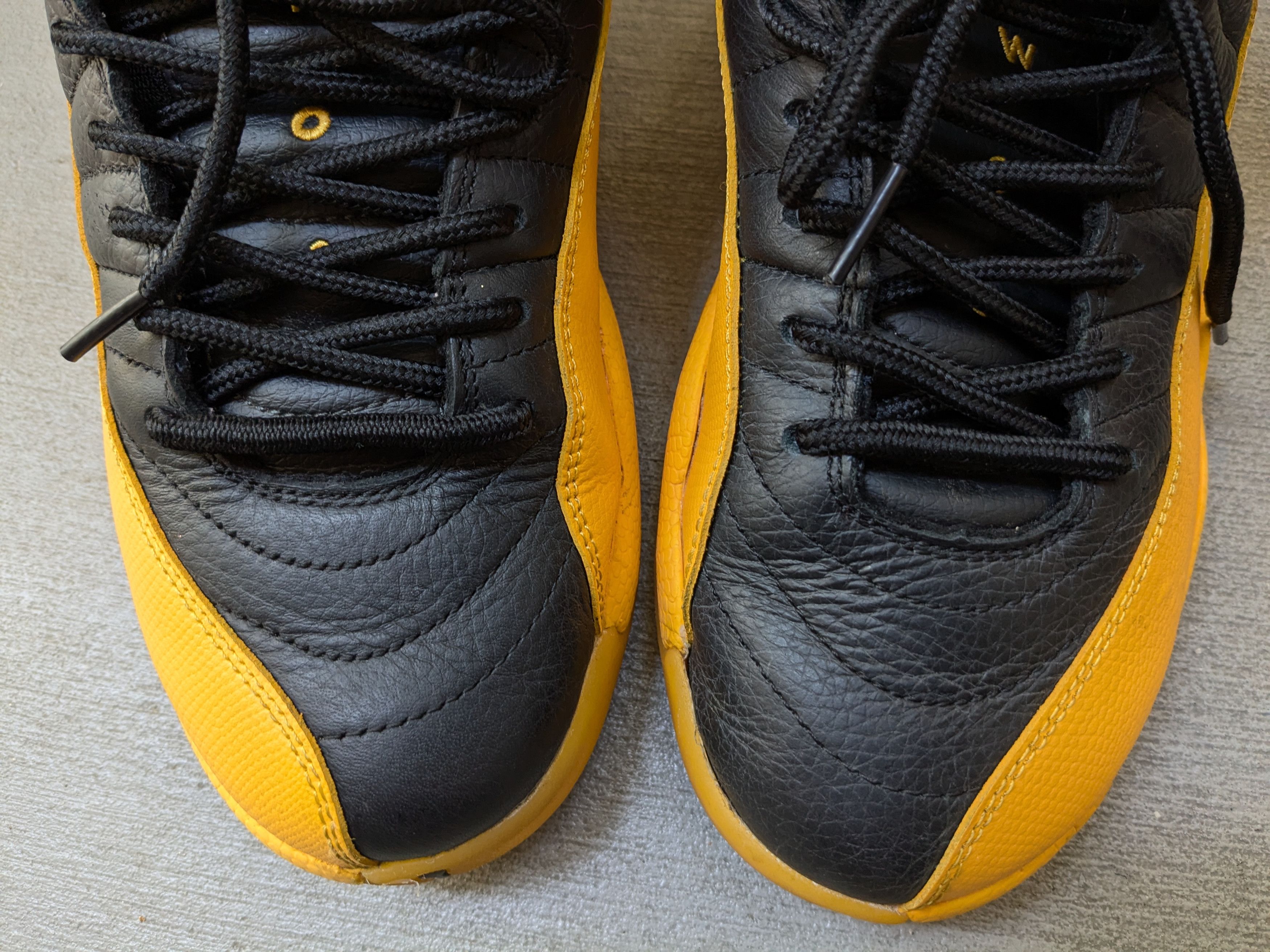 Jordan Brand Nike Air Jordan 12 Retro University Gold 8.5 Yellow Black Size US 8.5 / EU 41-42 - 5 Thumbnail