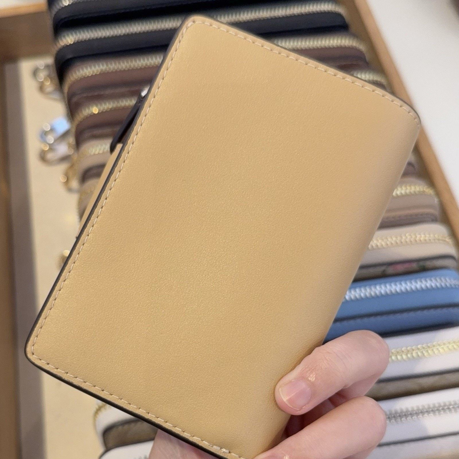 Coach NWT Coach Medium Corner Zip Wallet Leather CR791 Gold/Tan Size ONE SIZE - 3 Thumbnail