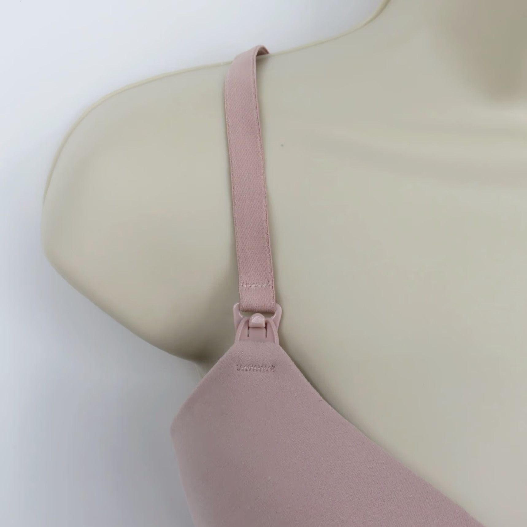 Vintage Soma Enbliss Nursing Wireless Bra 36C Pink Lightly Lined Women Size ONE SIZE - 2 Thumbnail