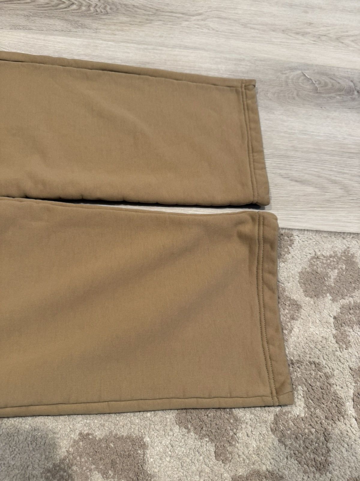 Balenciaga s/s 2021 wide leg sweatpants!! Size US 28 / EU 44 - 2 Thumbnail