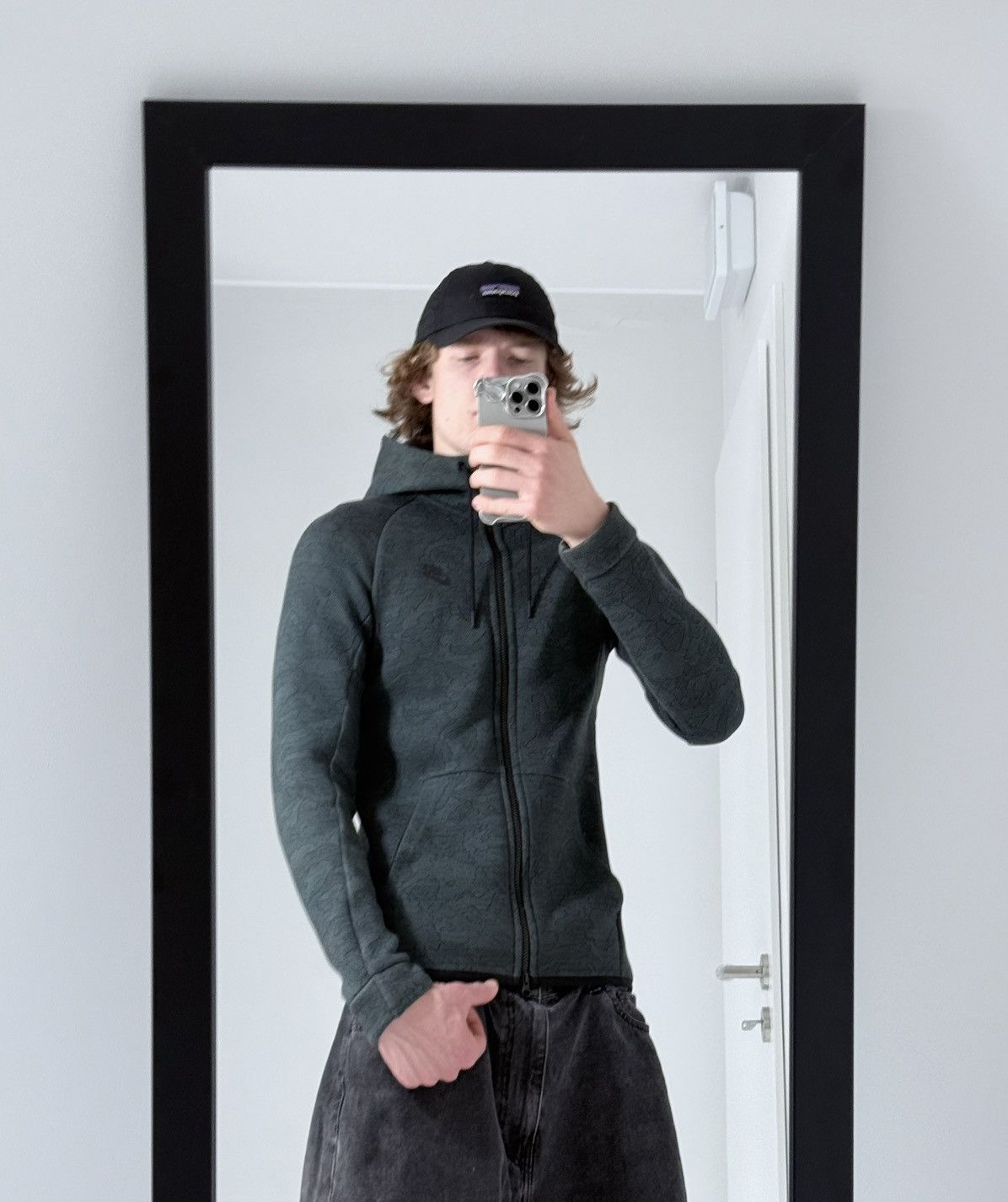 Nike Nike Tech Fleece Y2K streetwear avantgarde zip hoodie Size US S / EU 44-46 / 1 - 4 Thumbnail