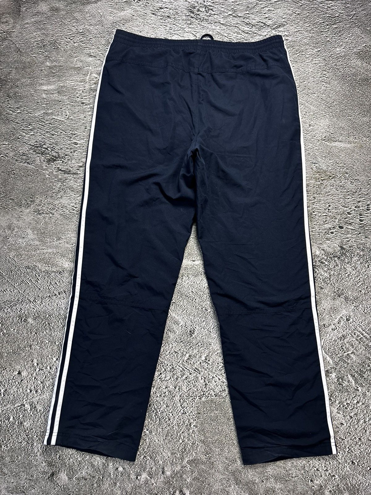Adidas × Vintage Adidas vintage navy track pants small logo 2000s drill Y2K Size US 32 / EU 48 - 6 Thumbnail