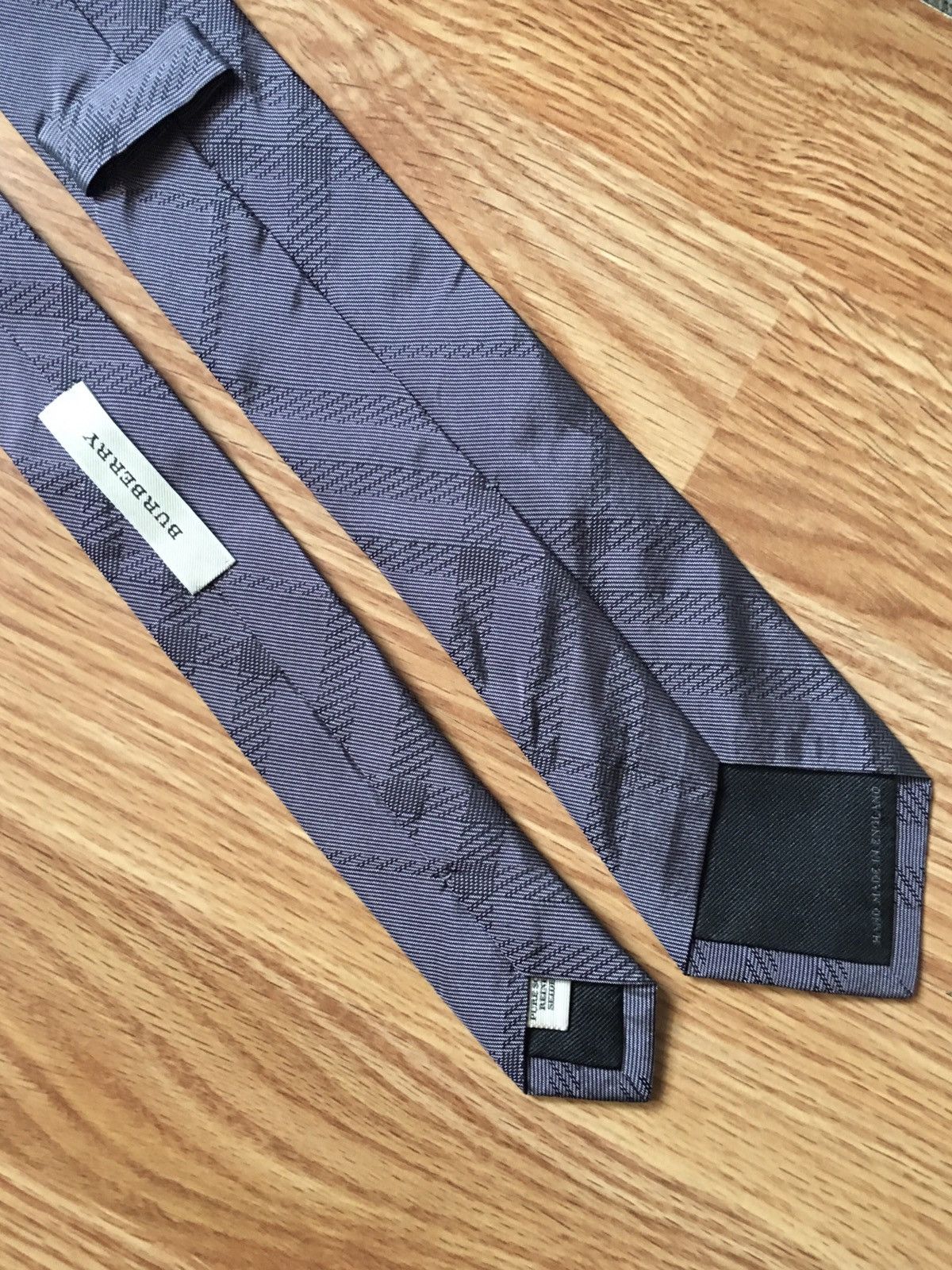 Burberry Burberry Metalic Gray Check Plaid Silk Mens Tie Size ONE SIZE - 2 Thumbnail