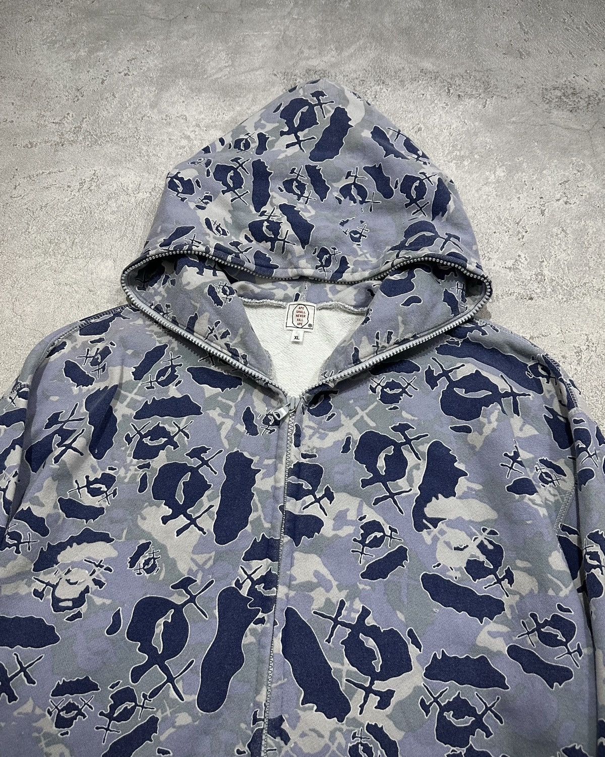 Bape Bape X Kaws Camo Full Zip Hoodie Size US XL / EU 56 / 4 - 6 Thumbnail