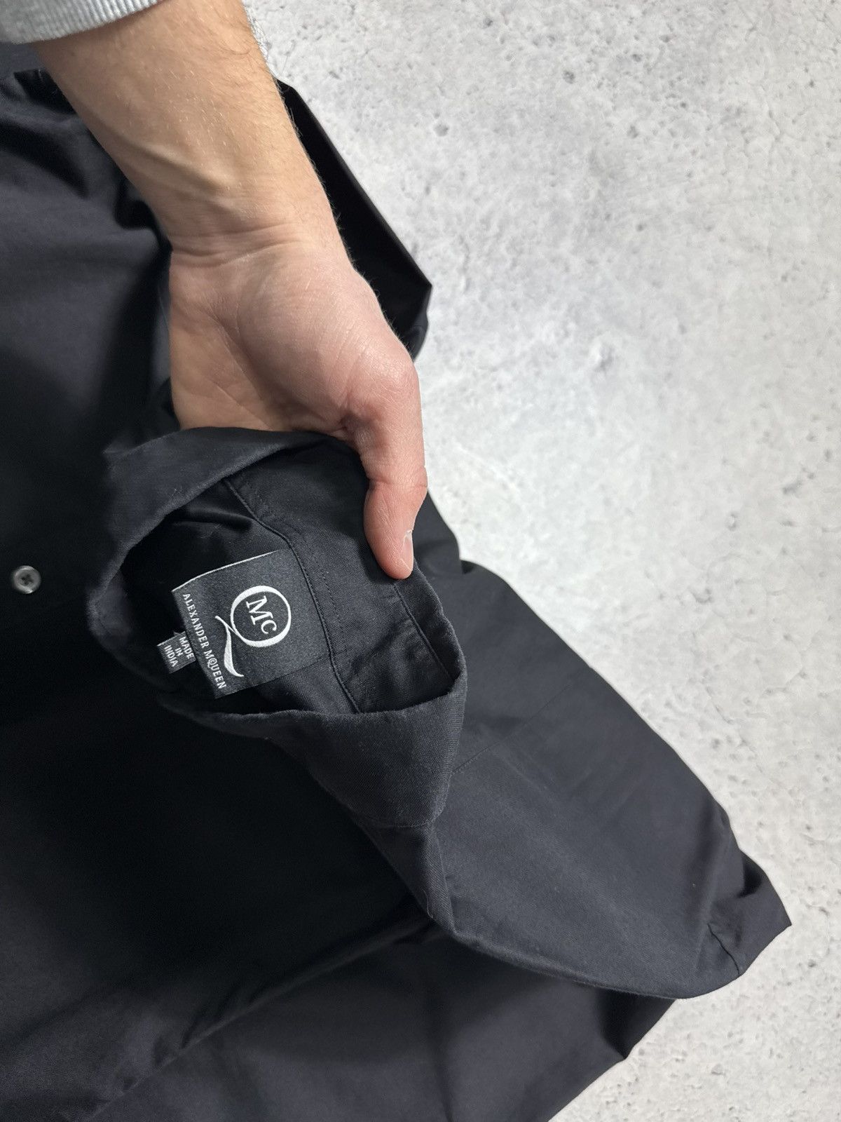 Alexander McQueen Alexander Mcqueen Button Up Shirt MCQ Black Luxury Size US S / EU 44-46 / 1 - 7 Thumbnail
