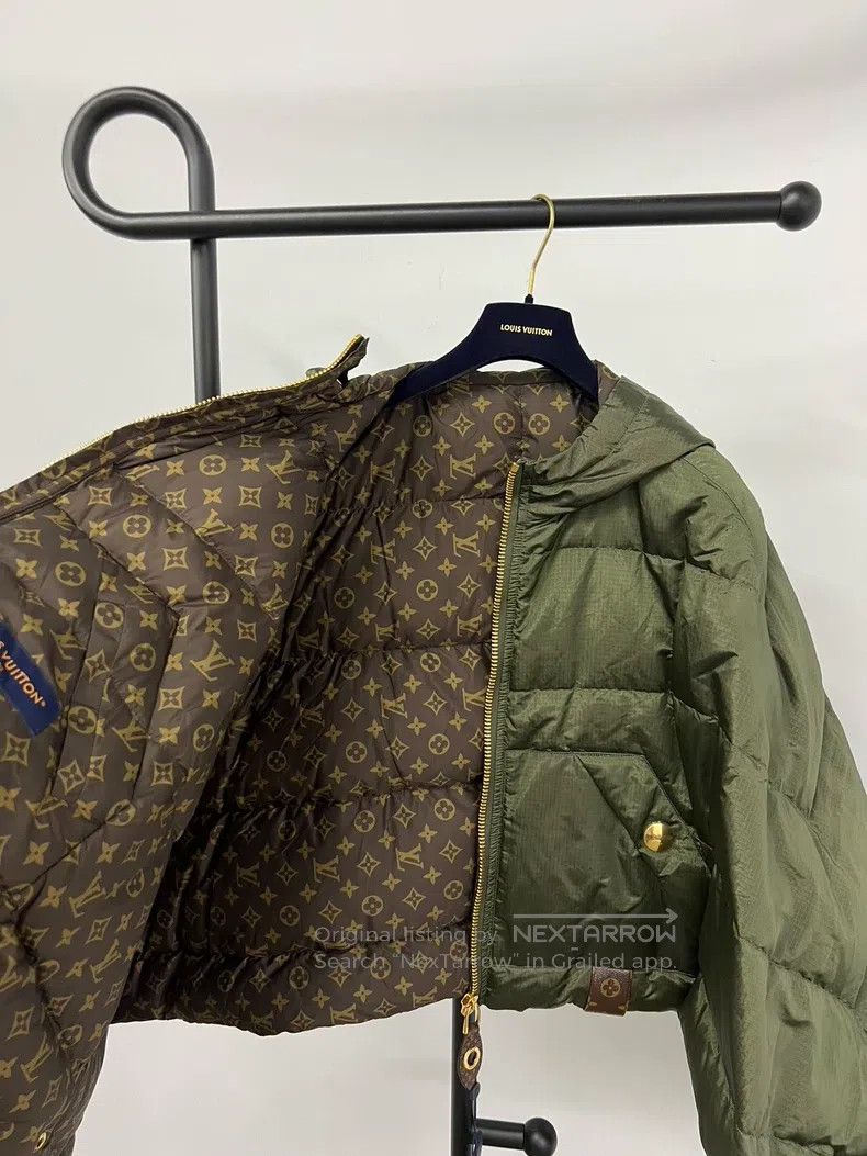 Louis Vuitton Louis Vuitton Down Cape Jacket Size XXS / US 00 / IT 34 - 4 Thumbnail